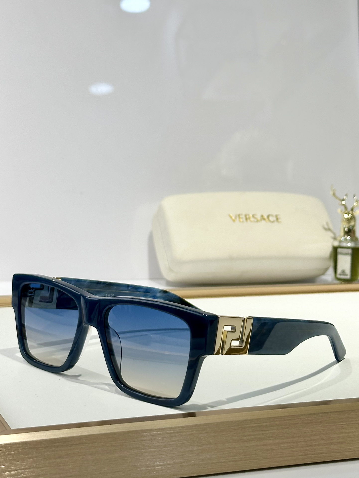  𝙑𝙀𝙍𝙎𝘼𝘾𝙀
MOD VE4296
Size：55口18 145
