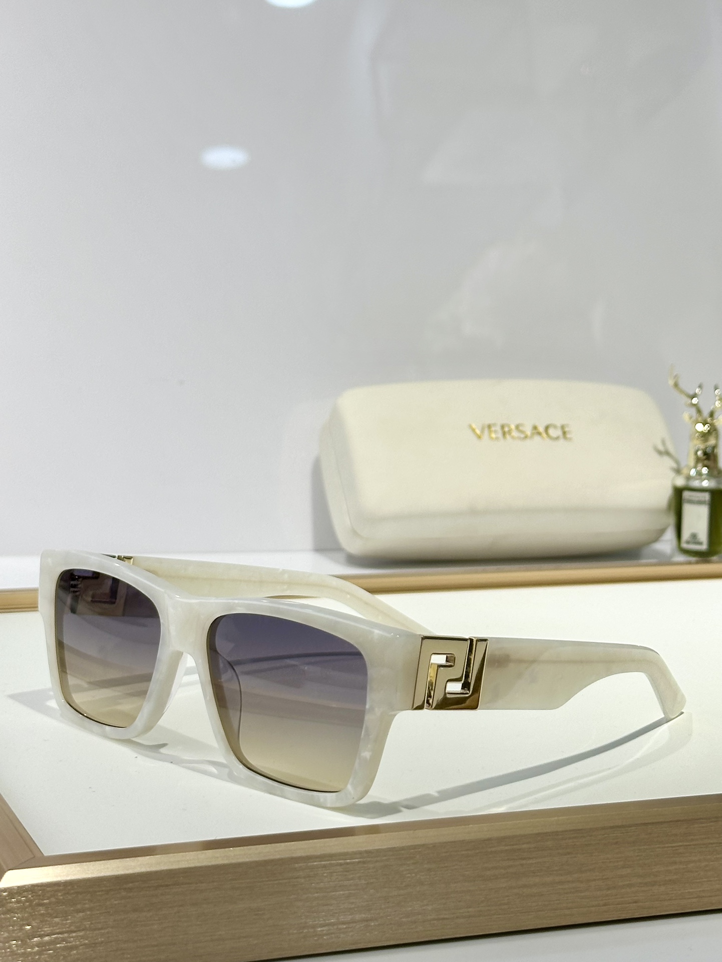  𝙑𝙀𝙍𝙎𝘼𝘾𝙀
MOD VE4296
Size：55口18 145
