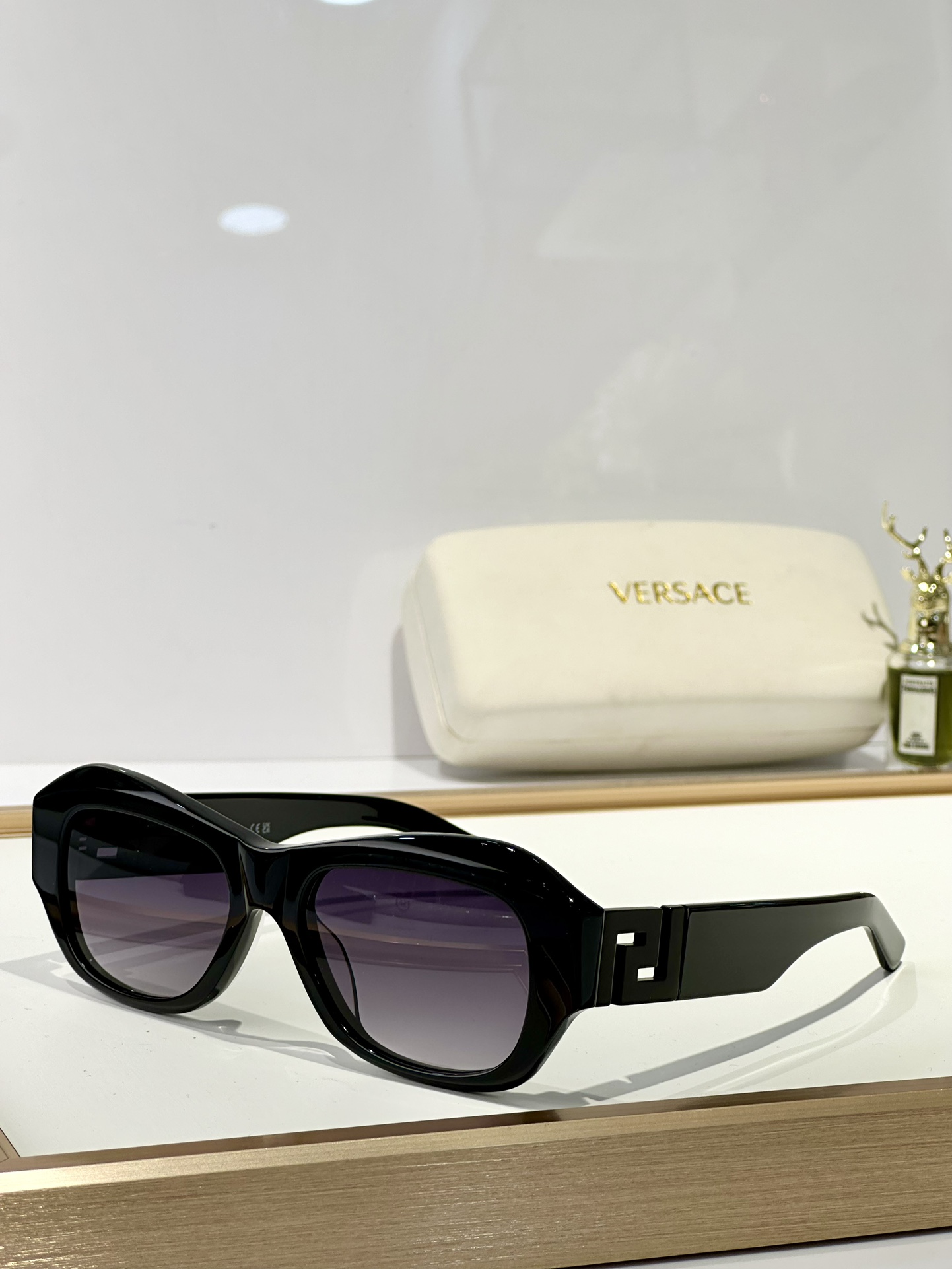  VERSACE
MOD：VET75
Size：53口19 145
