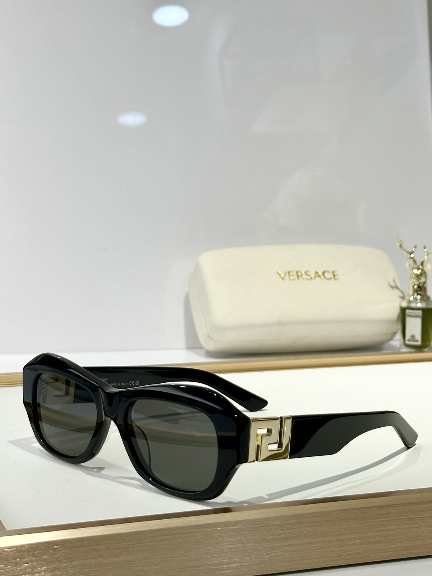  VERSACE
MOD：VET75
Size：53口19 145
