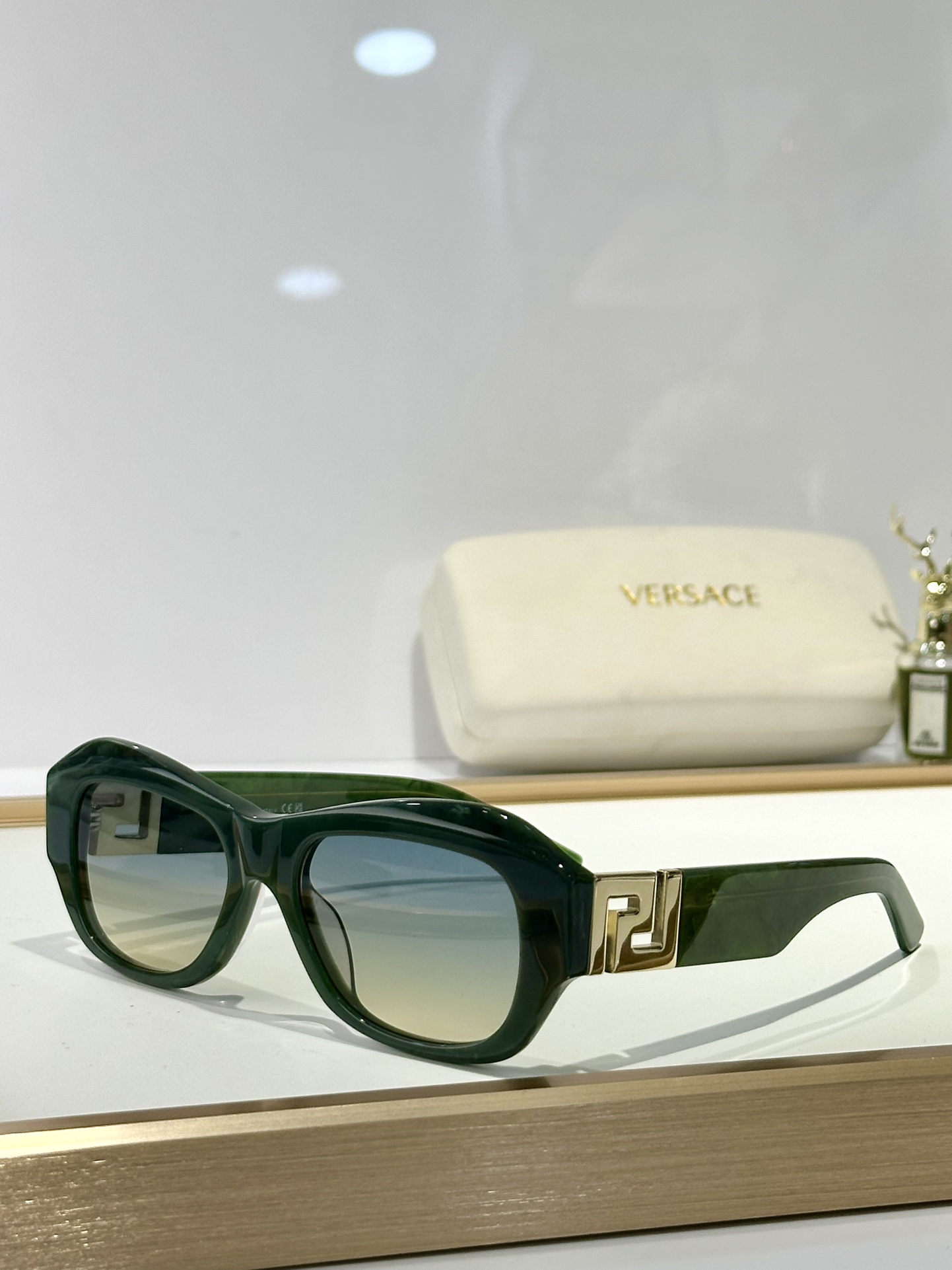  VERSACE
MOD：VET75
Size：53口19 145
