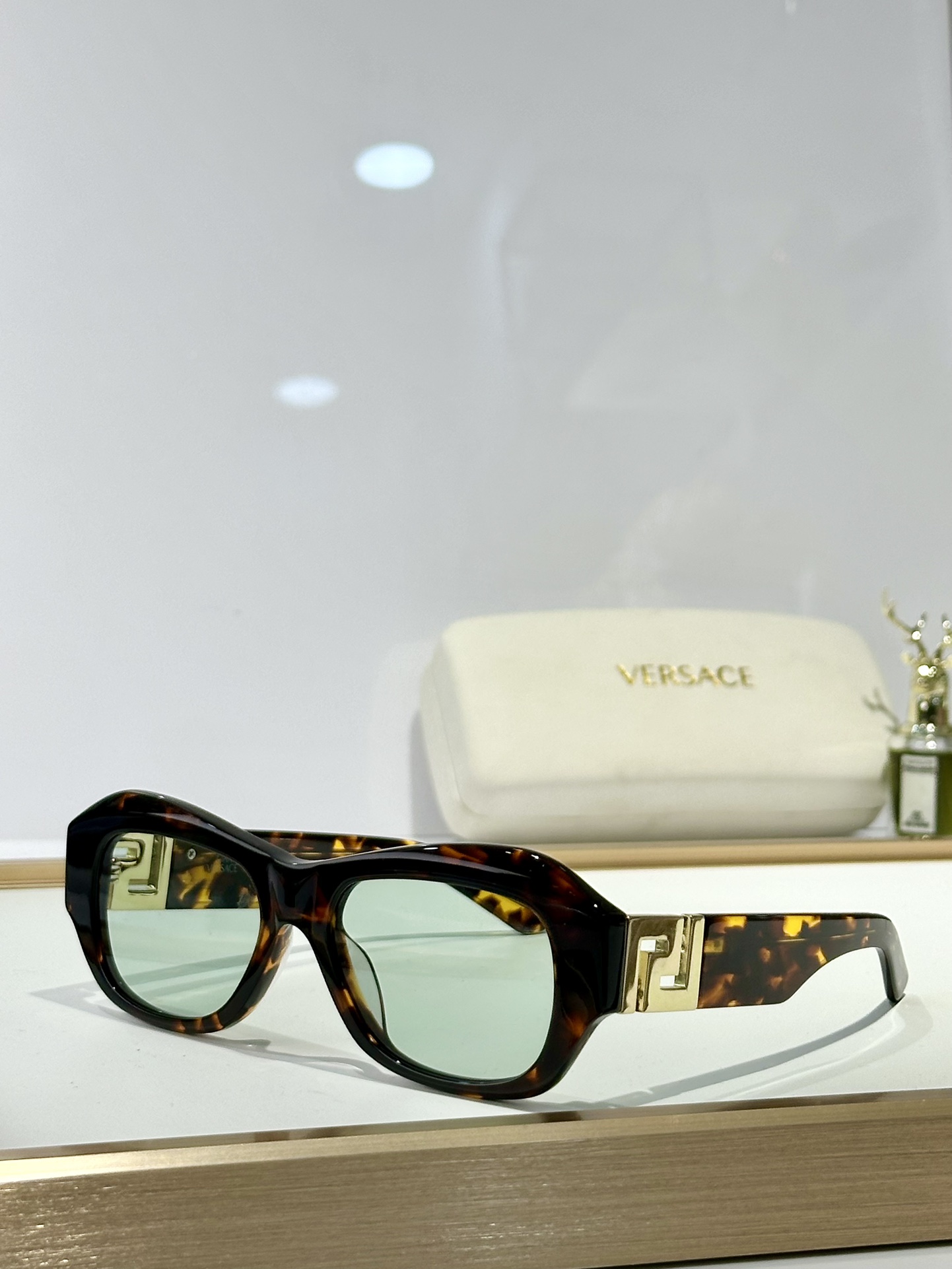  VERSACE
MOD：VET75
Size：53口19 145
