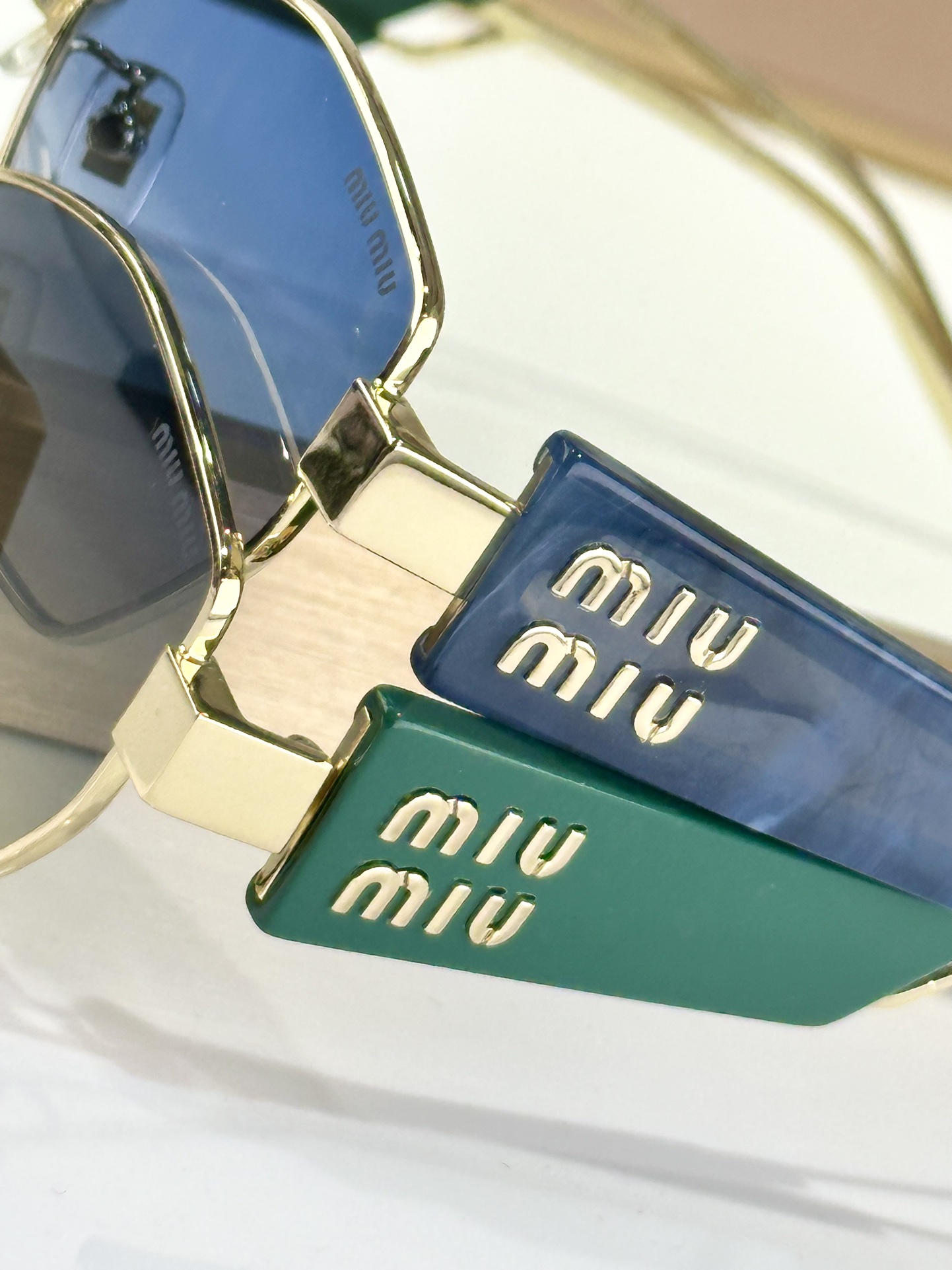  MIUMI*
MODEL：SMU66WS
SIZE：55口18-145

