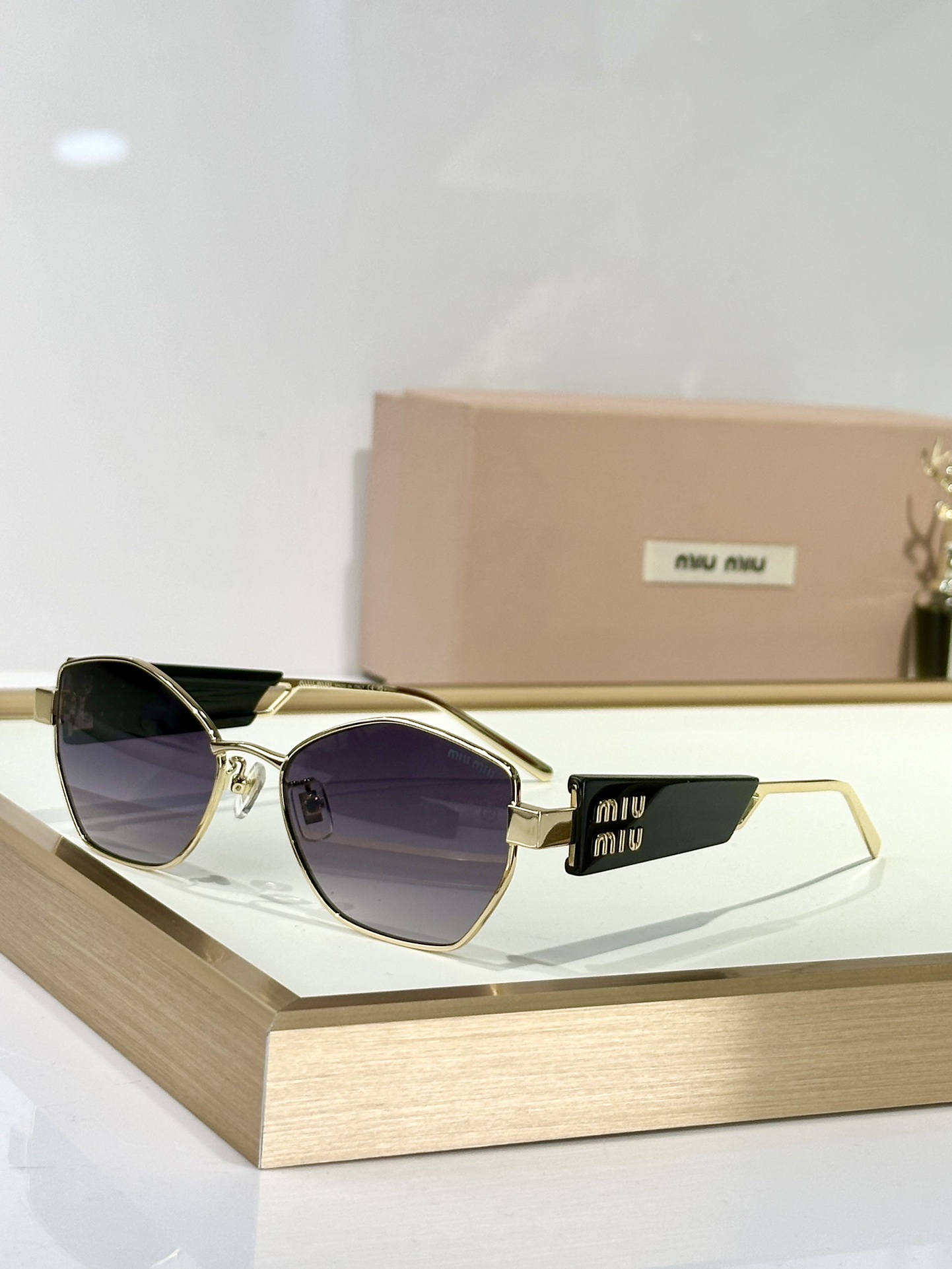  MIUMI*
MODEL：SMU66WS
SIZE：55口18-145
