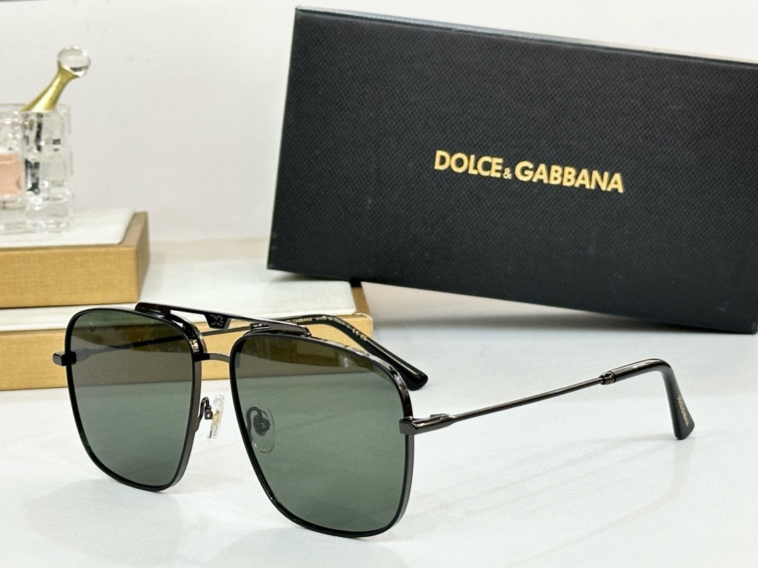  DOLCE&GABBAN*
ModelDG2264
Size61-15-145
