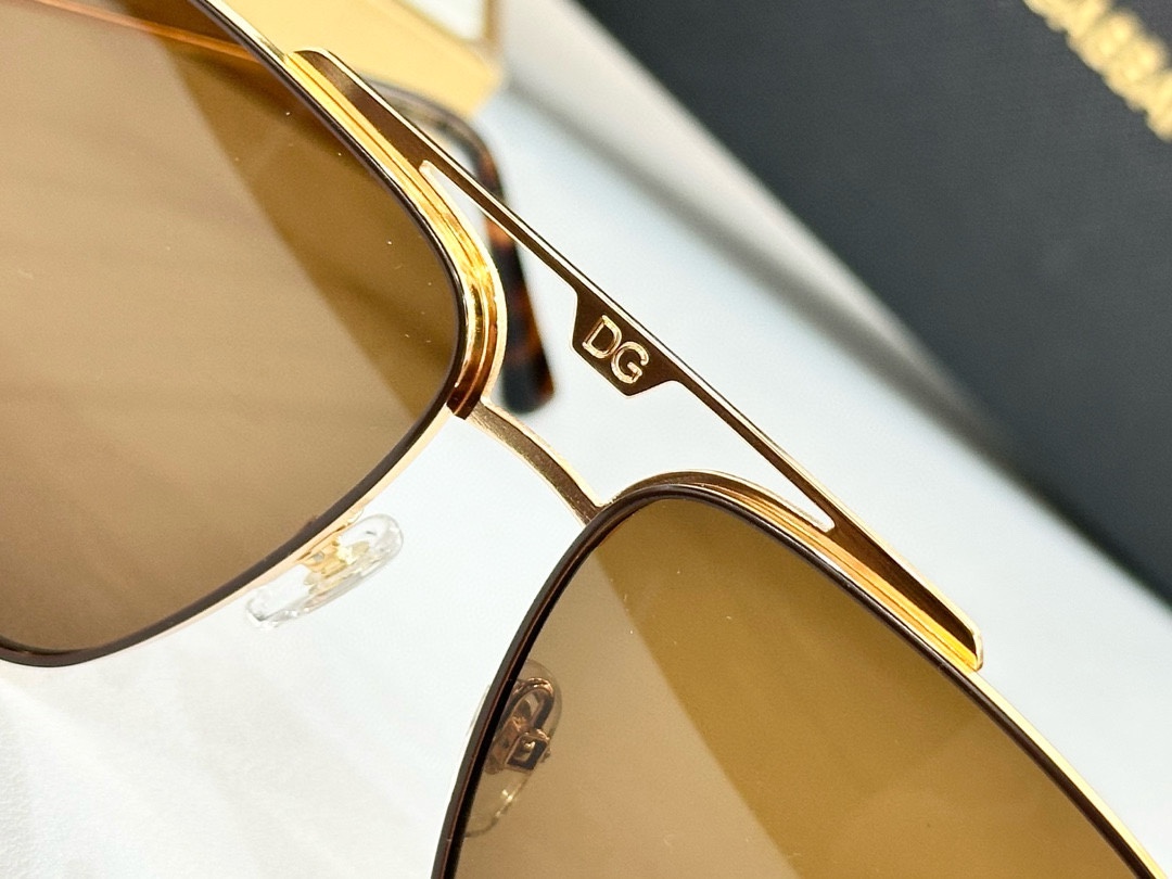  DOLCE&GABBAN*
ModelDG2264
Size61-15-145
