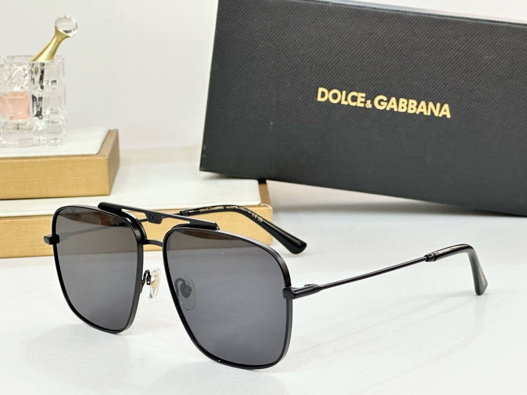  DOLCE&GABBAN*
ModelDG2264
Size61-15-145
