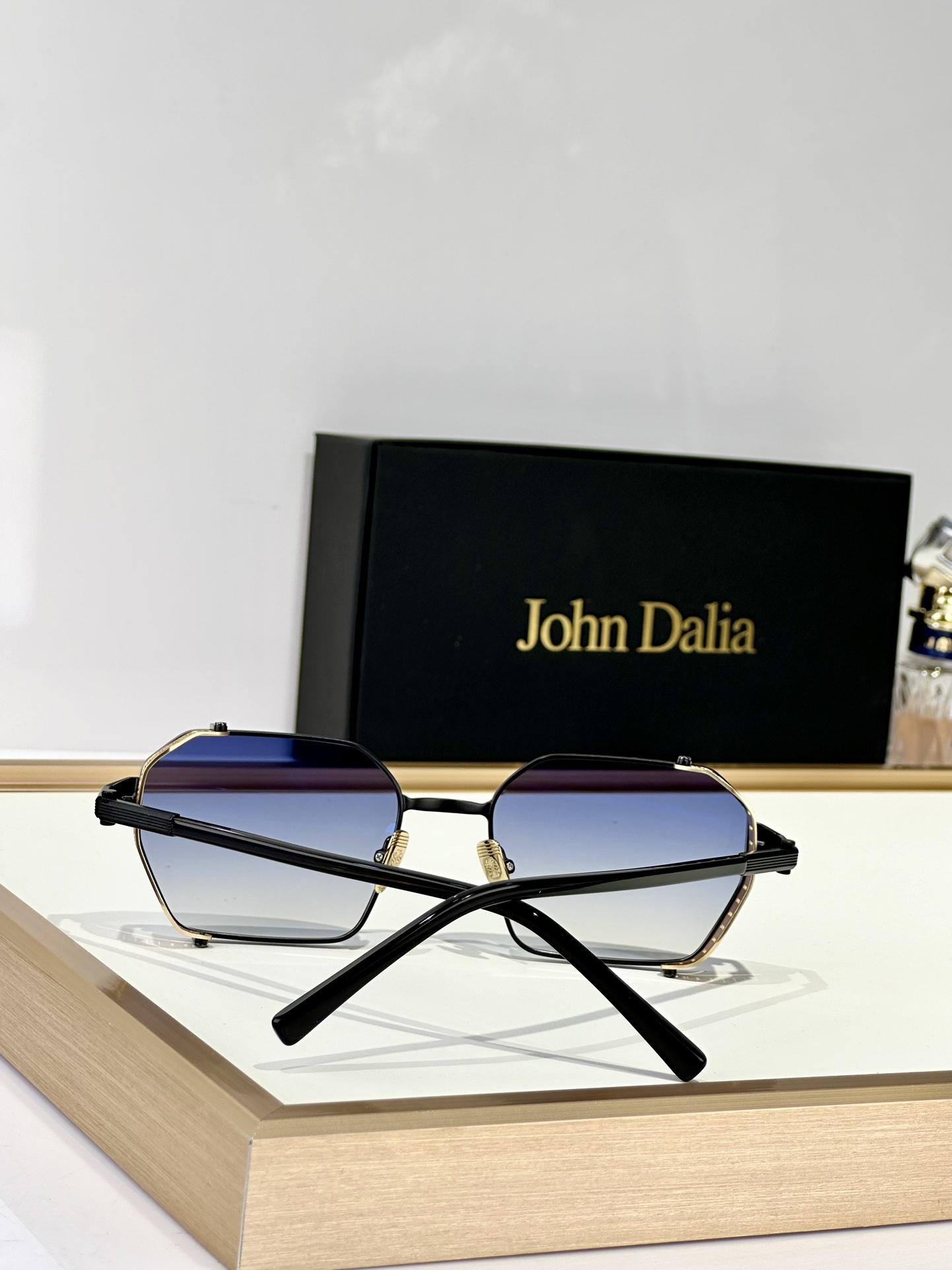  John Dalia
MOD：DENNIS
Size：49口22 145
