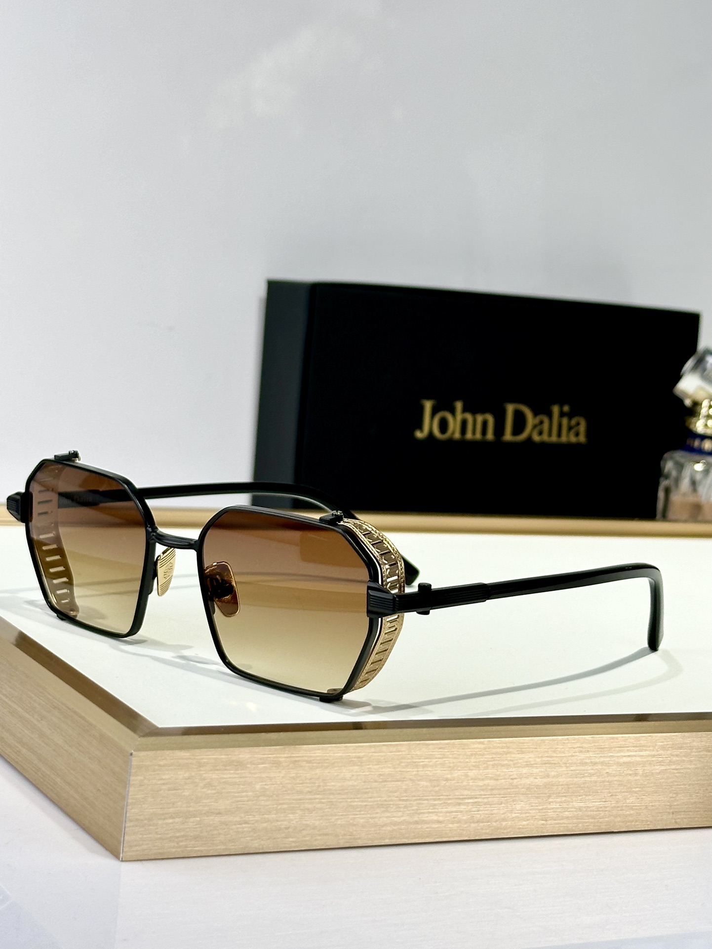  John Dalia
MOD：DENNIS
Size：49口22 145
