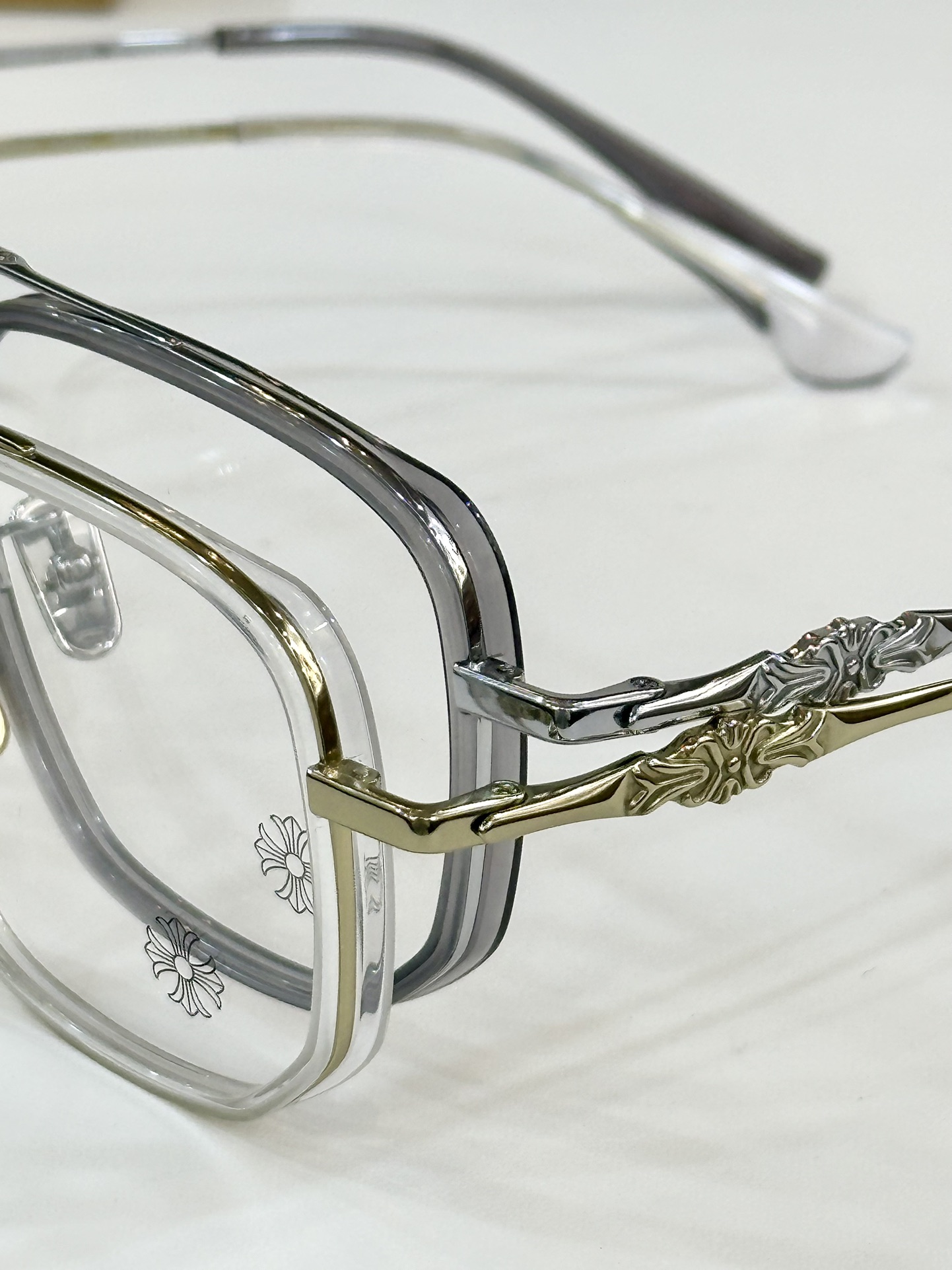  Chrome Hearts
MOD：CH85245
Size：58口18-155
