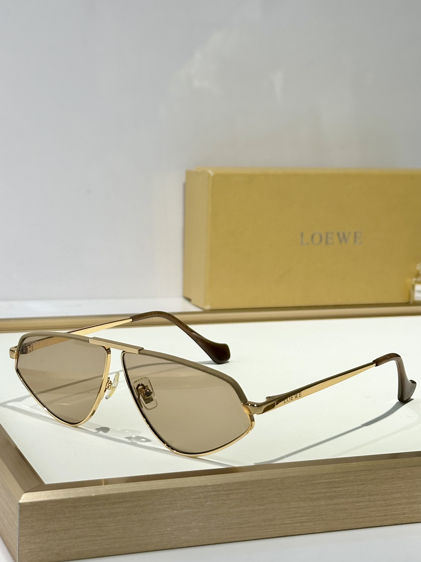  LOEWR
MOD：LW40039U
Size：61口8-143
