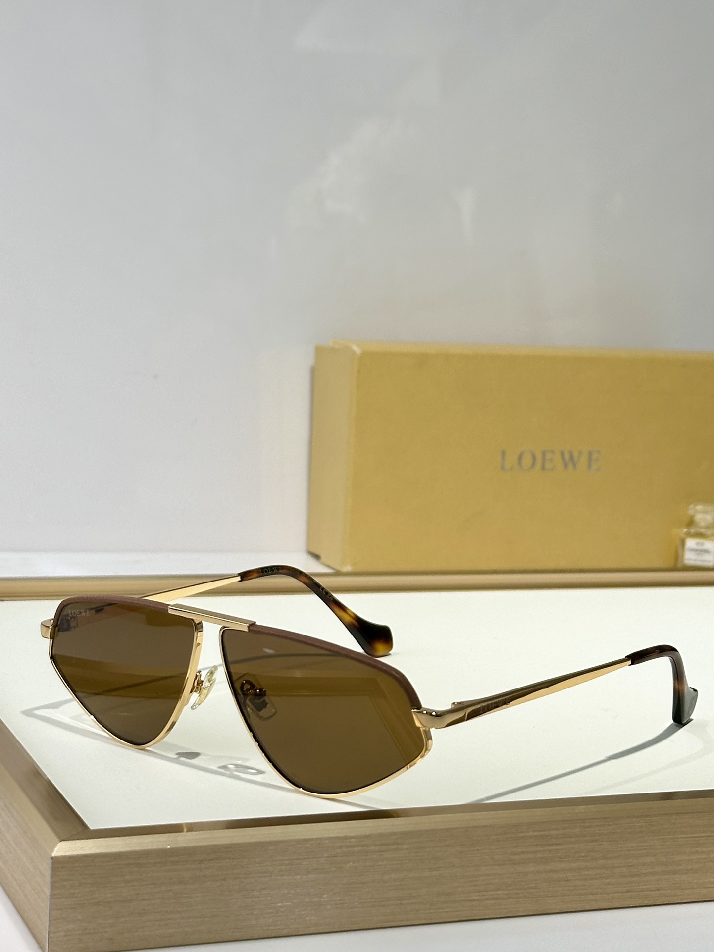  LOEWR
MOD：LW40039U
Size：61口8-143
