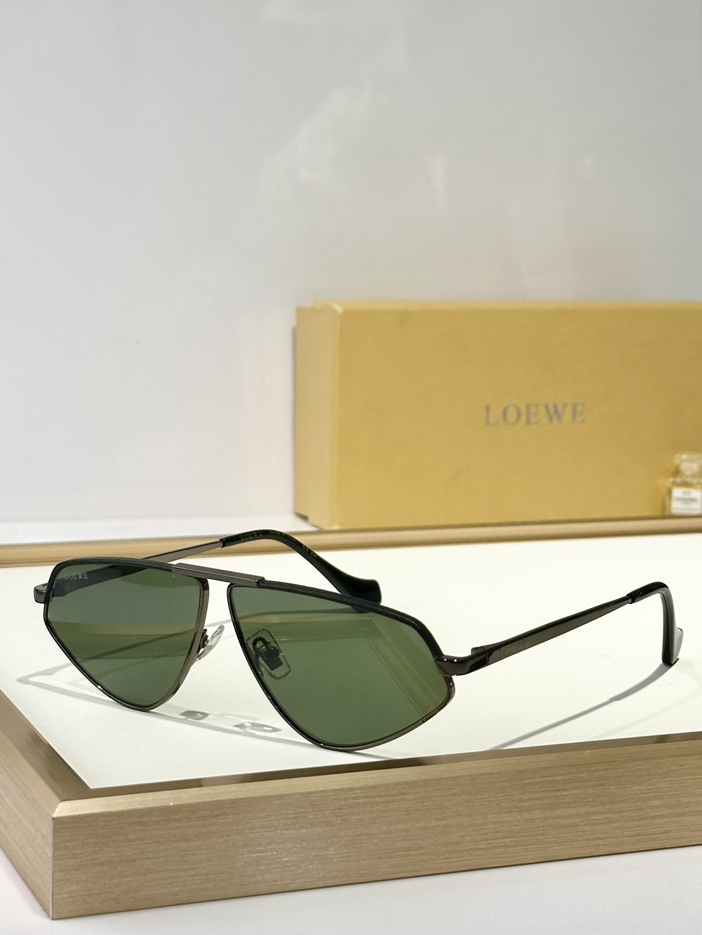  LOEWR
MOD：LW40039U
Size：61口8-143
