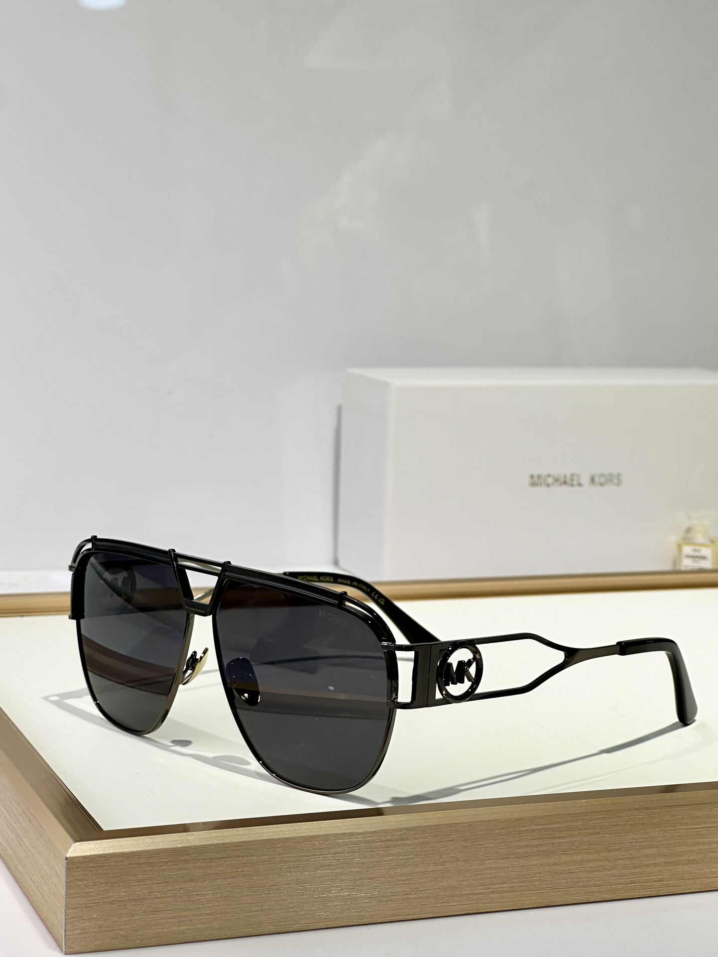  MICHAEL KORS
MODEL：MK1102
SIZE：62口10-140
