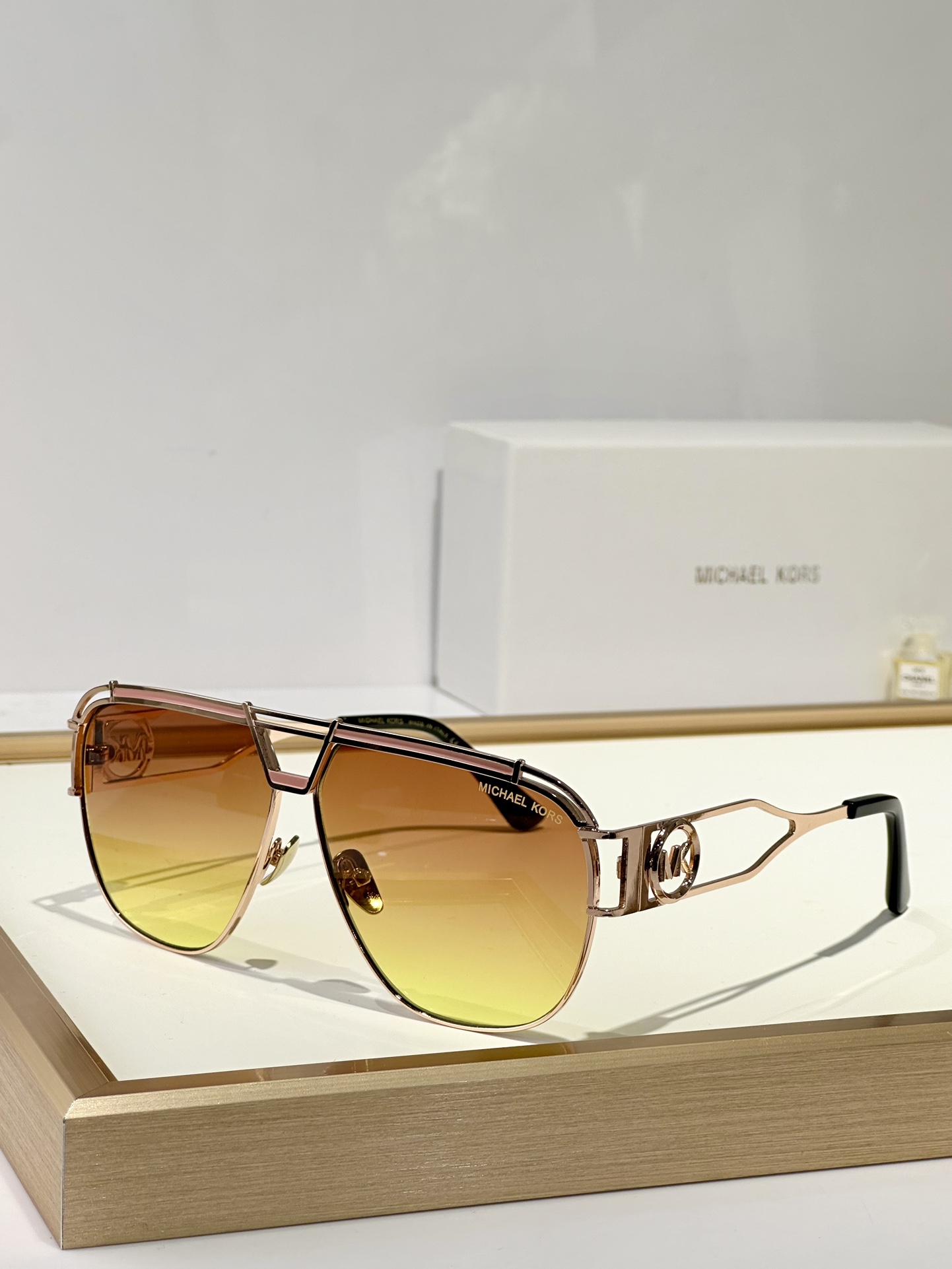  MICHAEL KORS
MODEL：MK1102
SIZE：62口10-140
