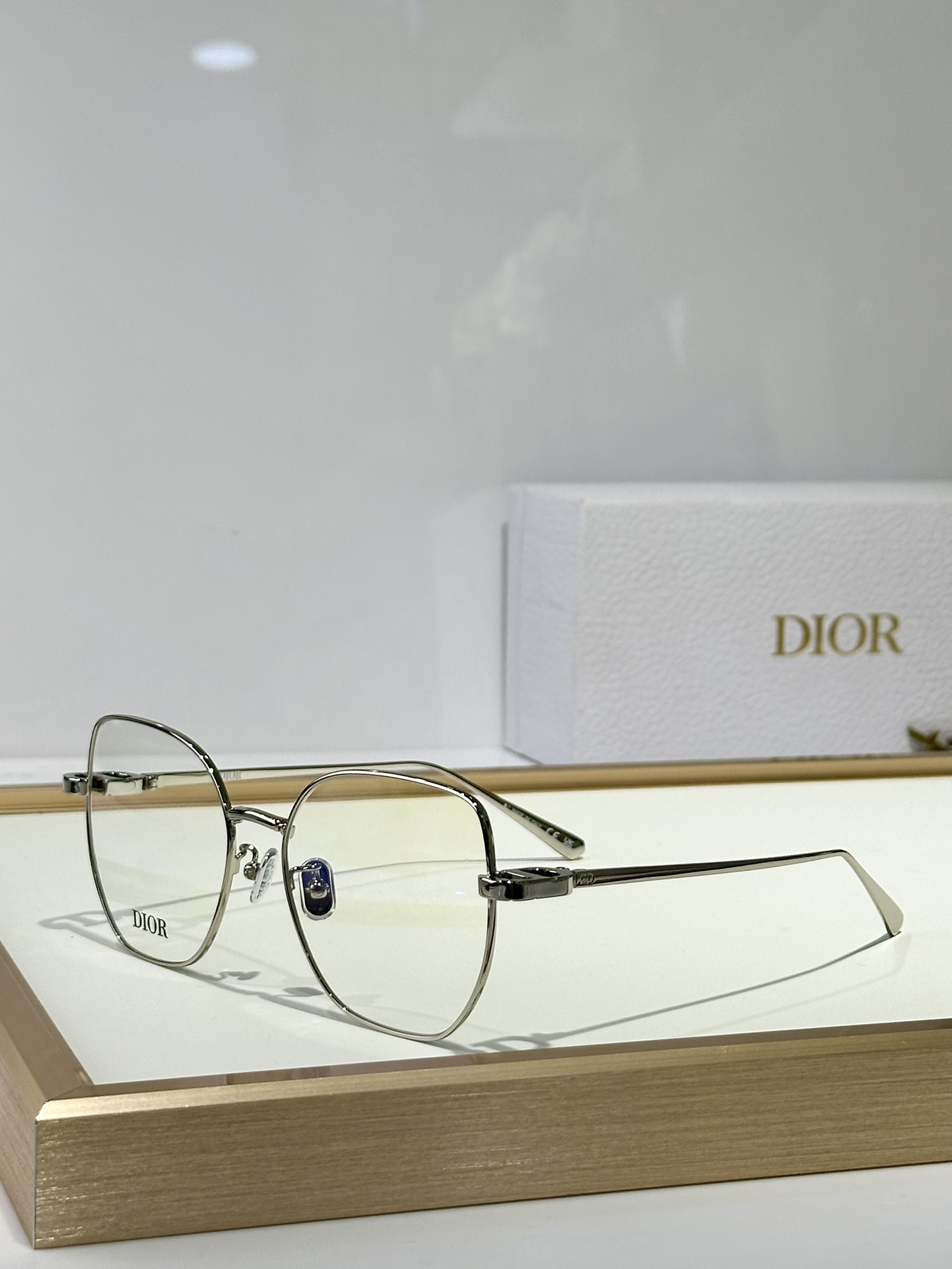  DIOR
MOD：CDior OS3F
Size：55口17 140
