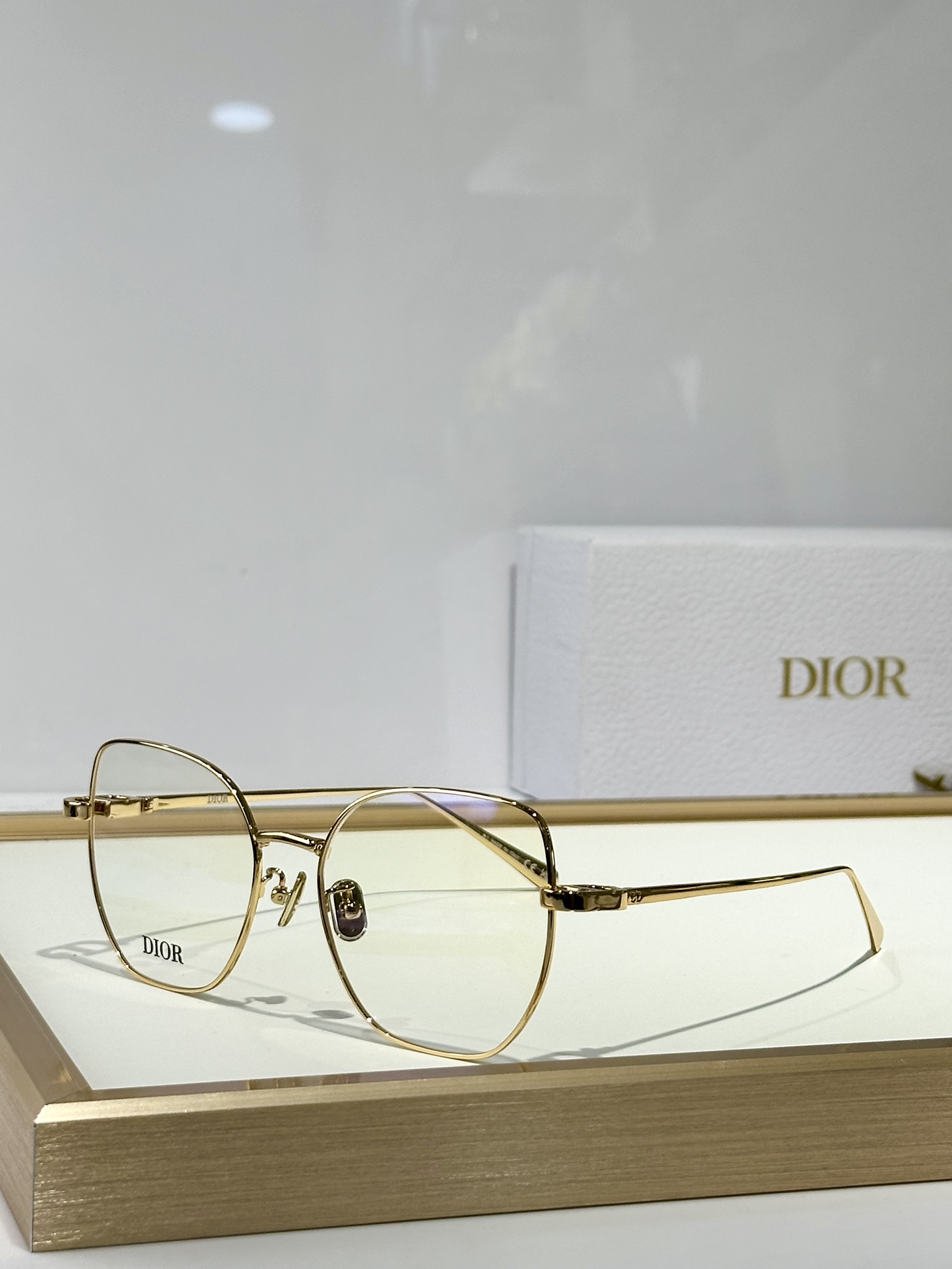  DIOR
MOD：CDior OS3F
Size：55口17 140
