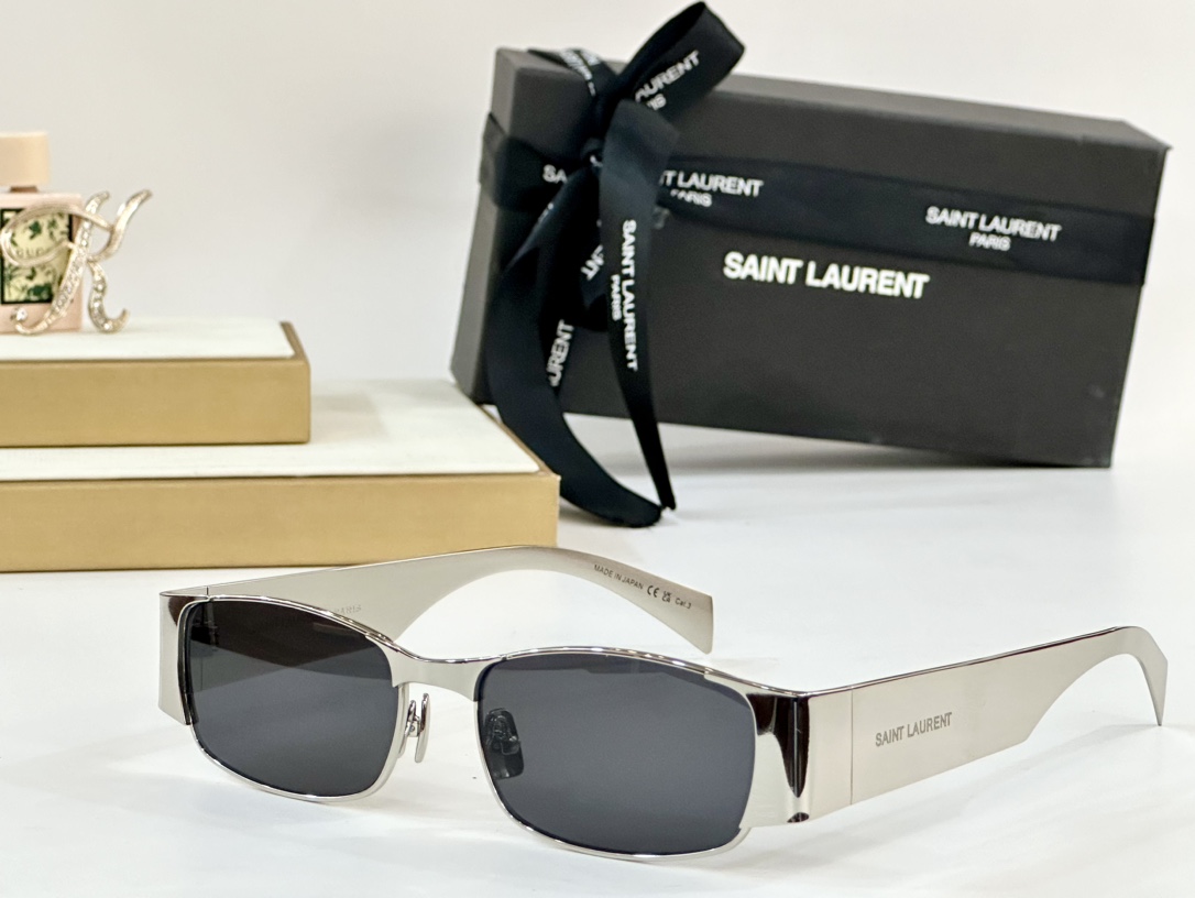  SAINT LAURENT
MOD：SL738
Size：54口18-140
