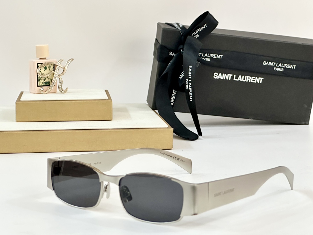 SAINT LAURENT
MOD：SL738
Size：54口18-140
