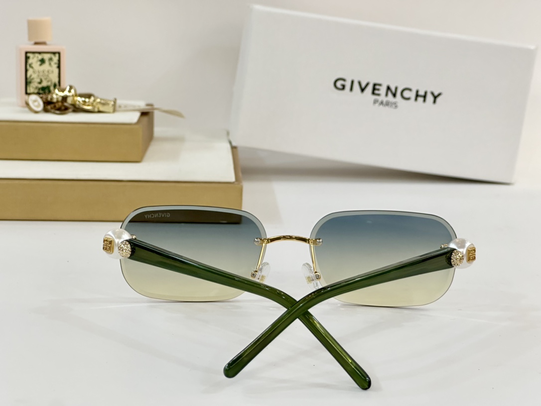  GIVENCH*
MODEL：GV4009M
SIZE：61口17-140
