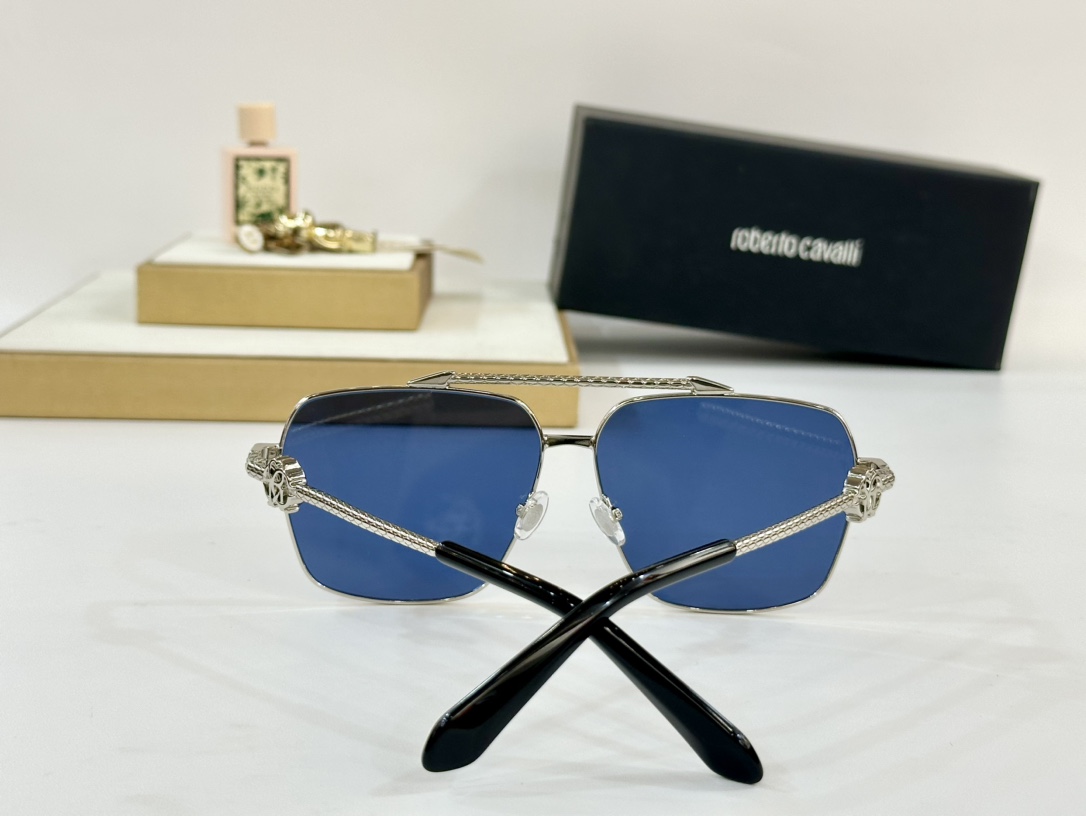  Roberto Cavalie*
MODEL：SRC036V
SIZE：60口14-145
