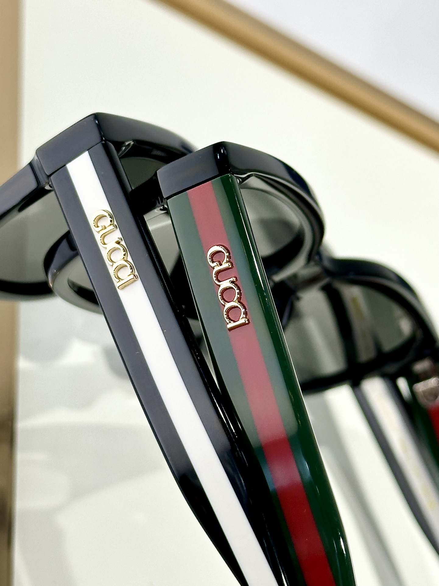  GUCCL
MOD：GG1872SK
Size：56口18 145
