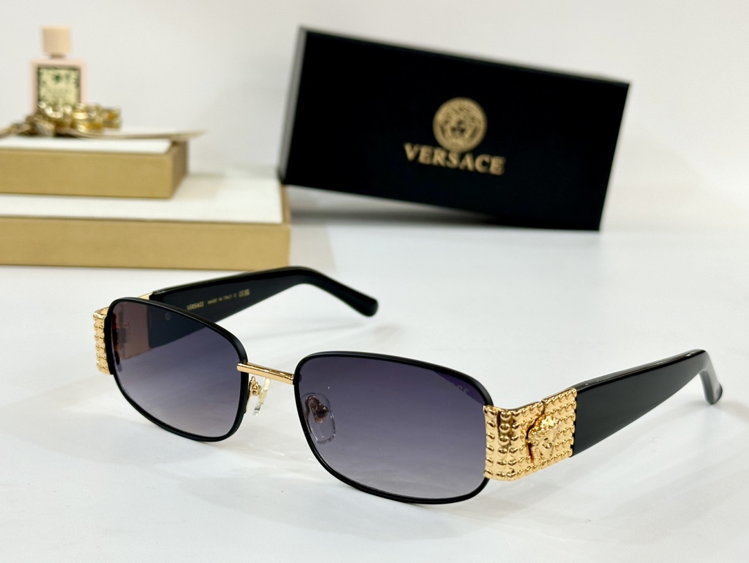  VERSACE
MODELX39
SIZE57口18-140
