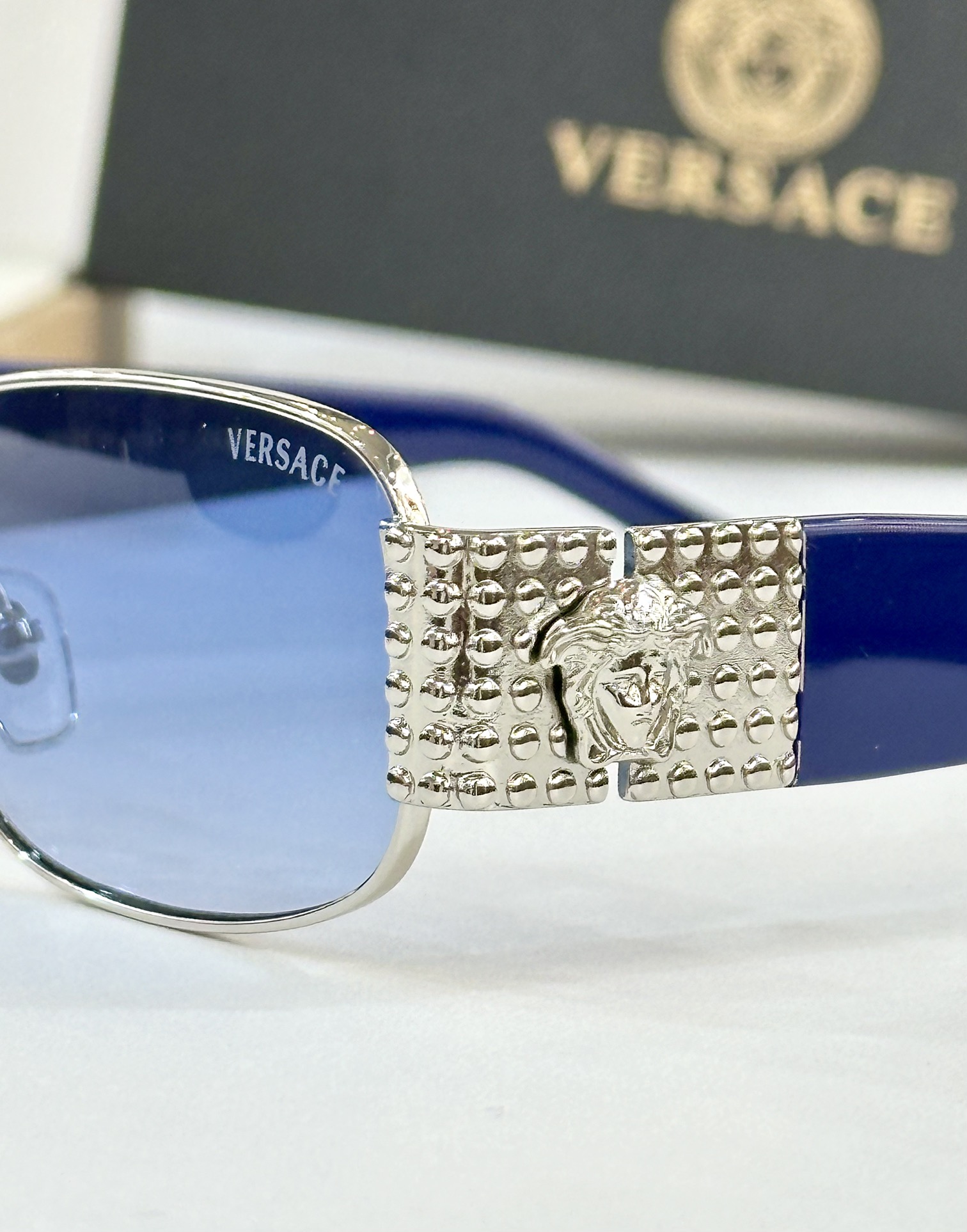  VERSACE
MODELX39
SIZE57口18-140
