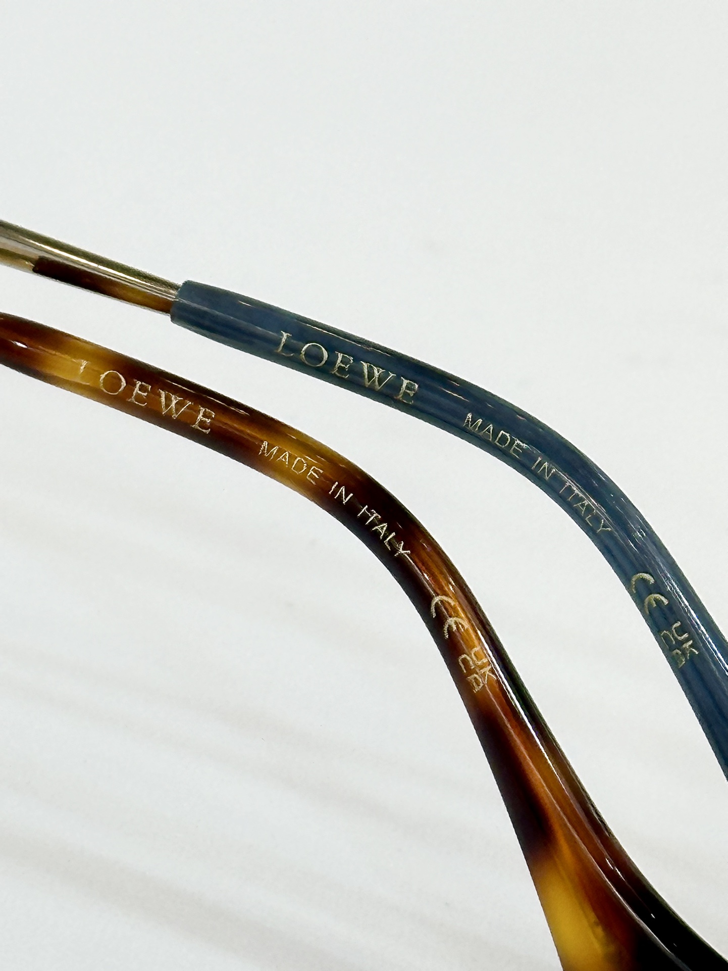  LOEWE
MODEL：LW5129S
SIZE：61口11-143
