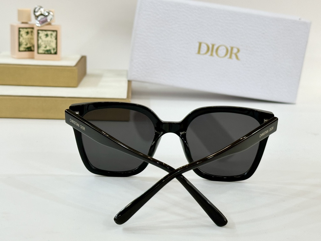  DIOR
MOD：CD0254S
Size：53口21-145
