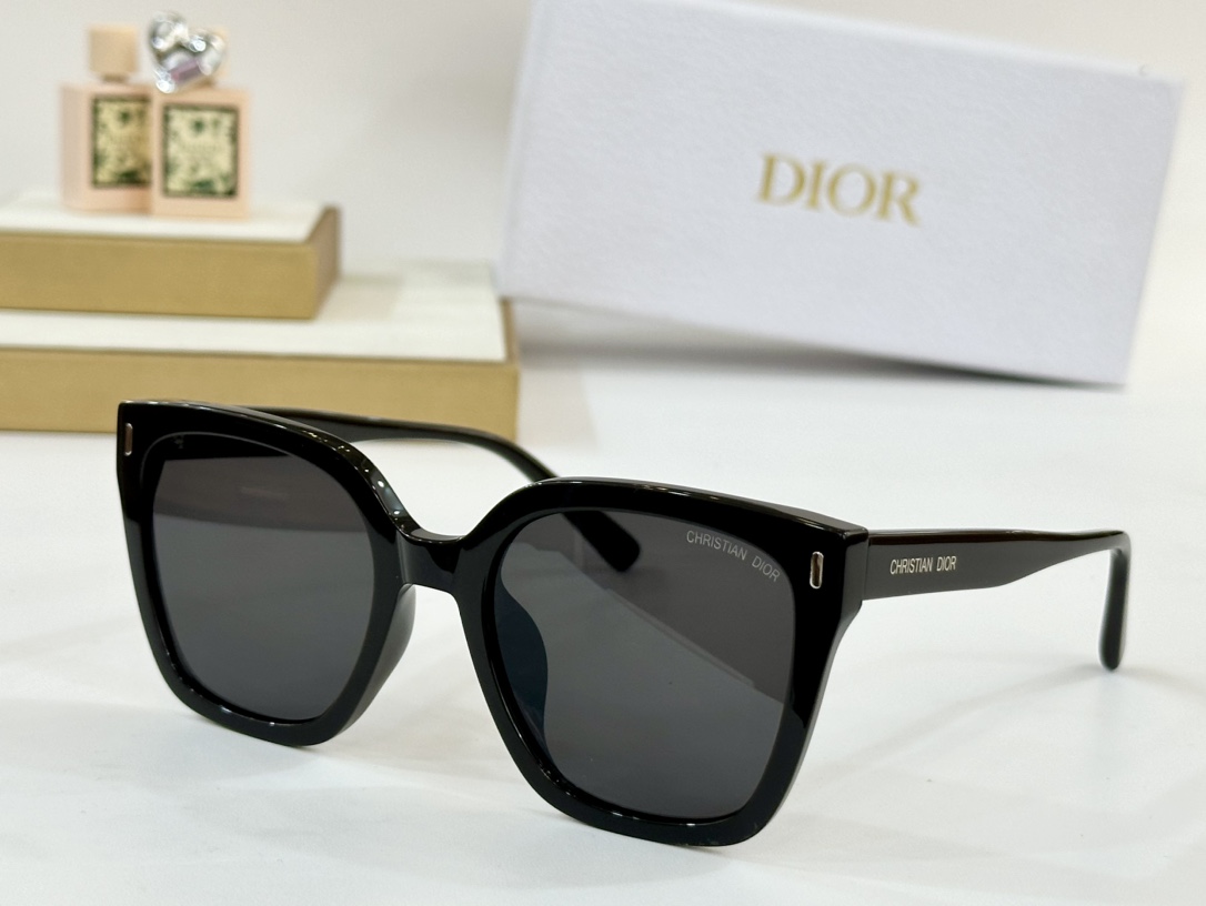  DIOR
MOD：CD0254S
Size：53口21-145
