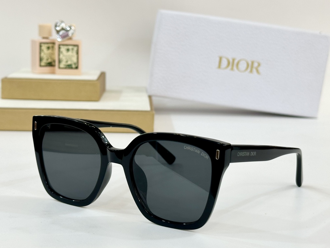  DIOR
MOD：CD0254S
Size：53口21-145
