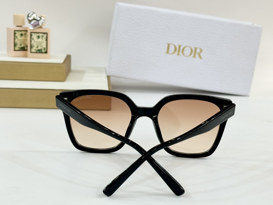  DIOR
MOD：CD0254S
Size：53口21-145
