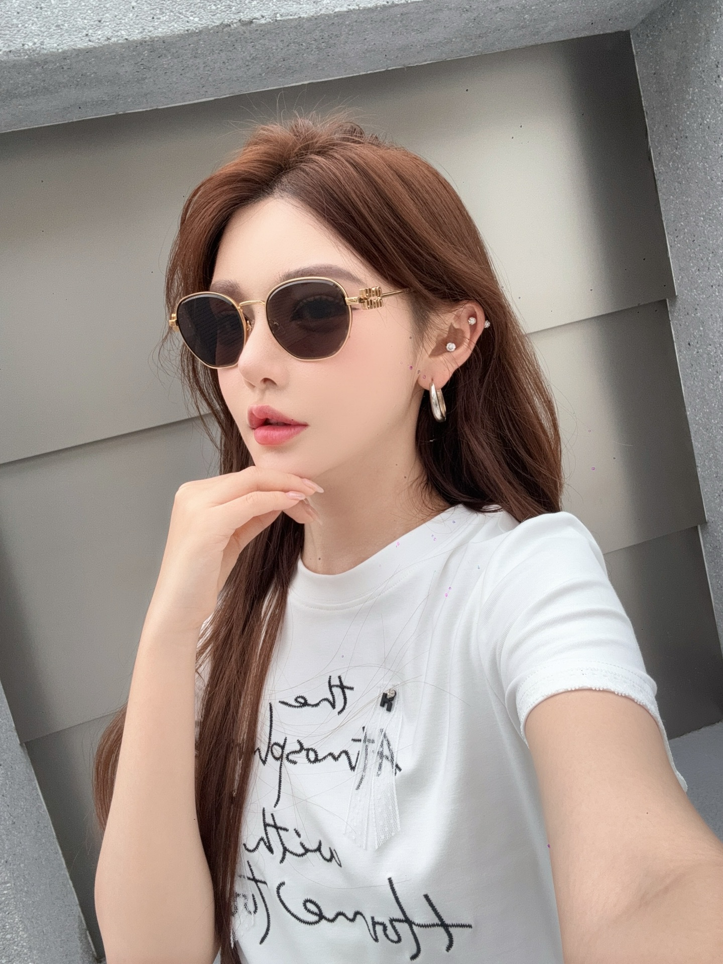  MIU MIU
MOD：MU56ZS
Size：57口18-145
