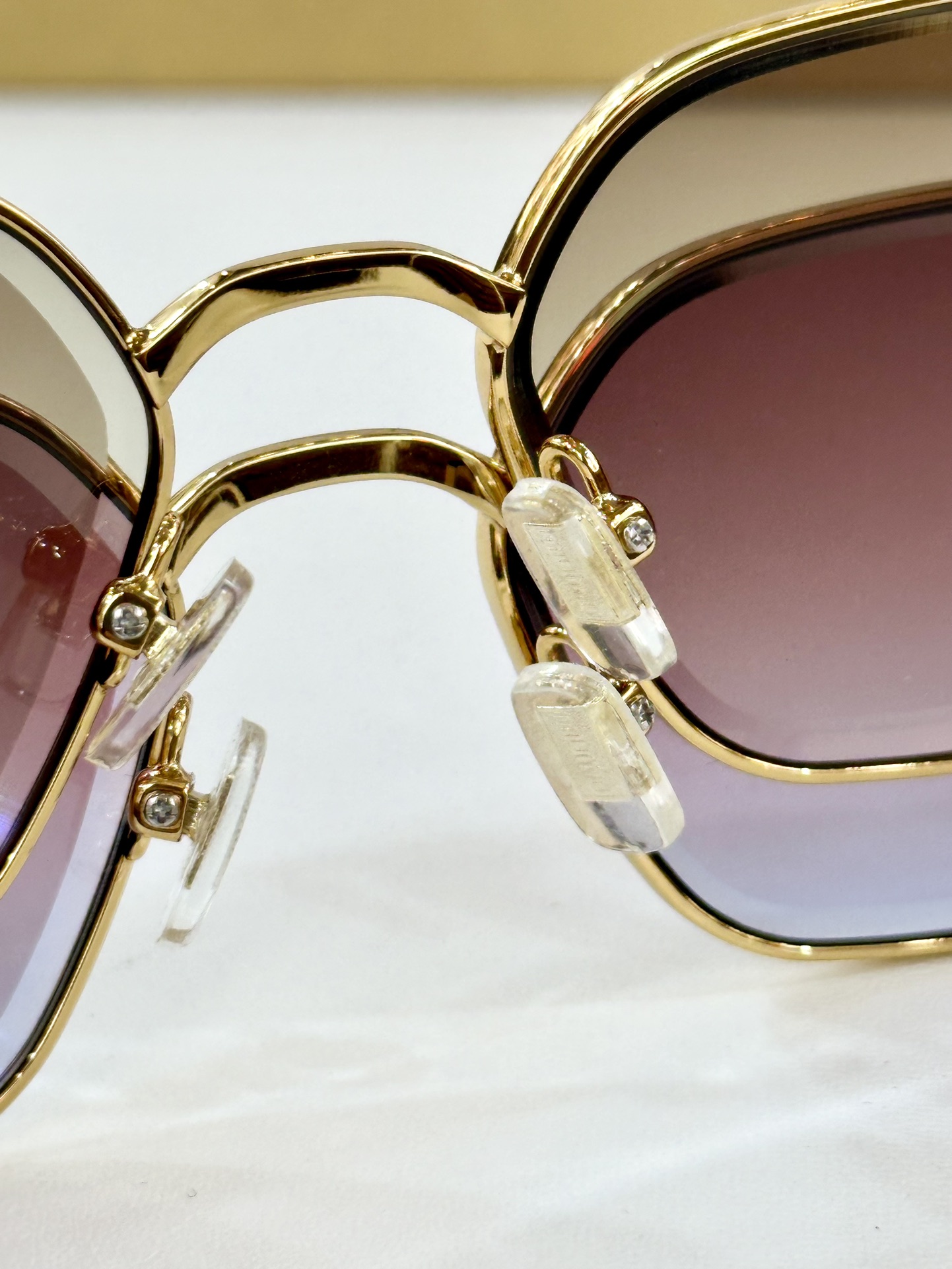  MIU MIU
MOD：MU55ZS
Size：60口18 145
