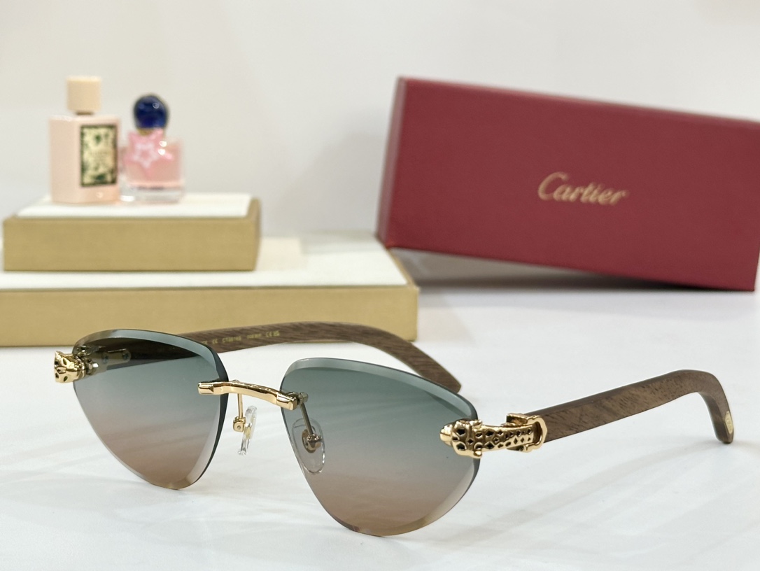  CARTIER✨
ModCT0616S
SIZE：58口17 140
