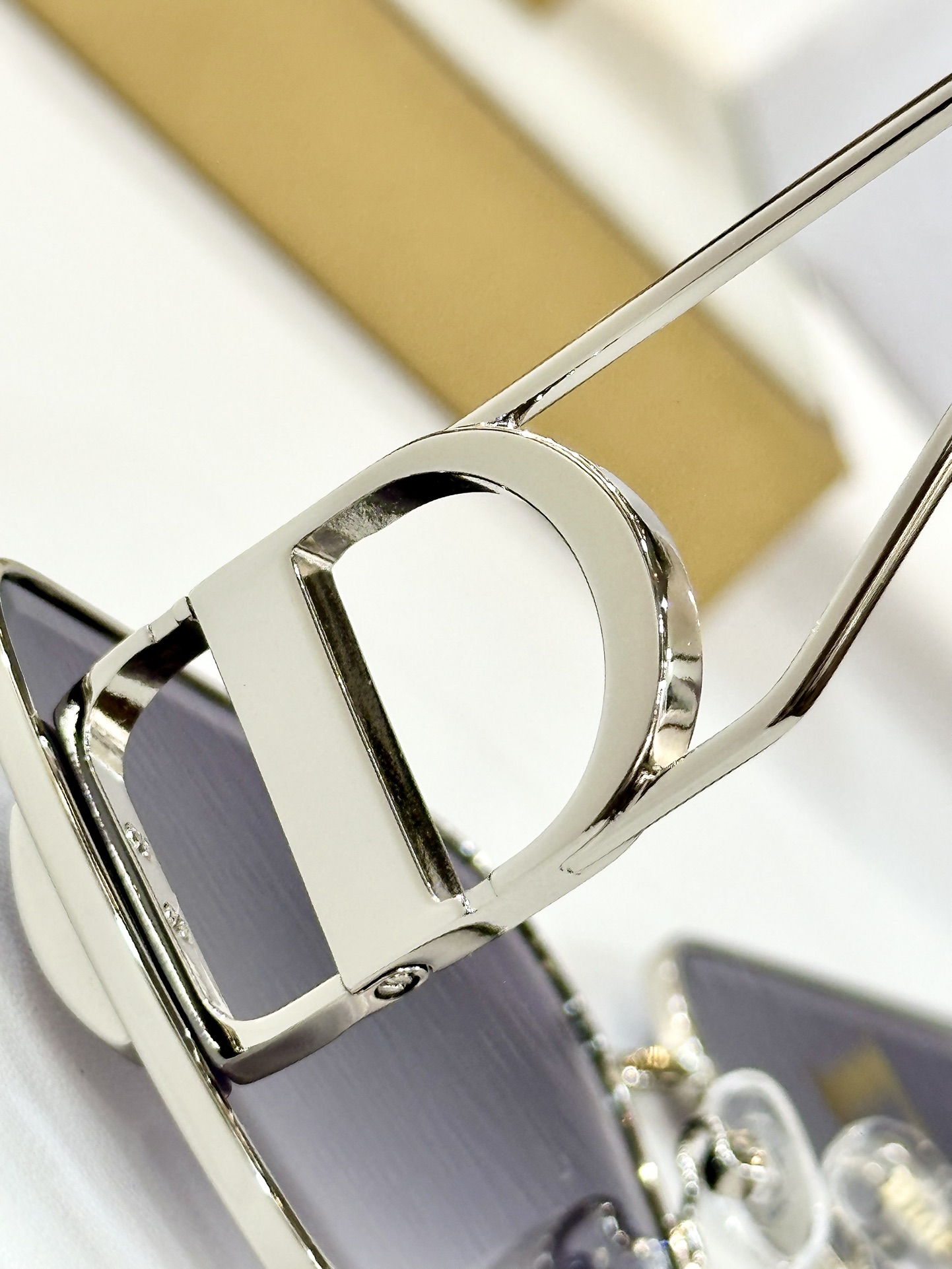  CHRISTIAN DIOR
MOD：10A0
Size：64口16 140
