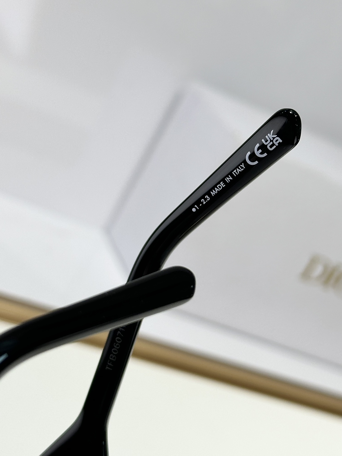  DIOR
MODSignature S13F 
Size55口18-140
