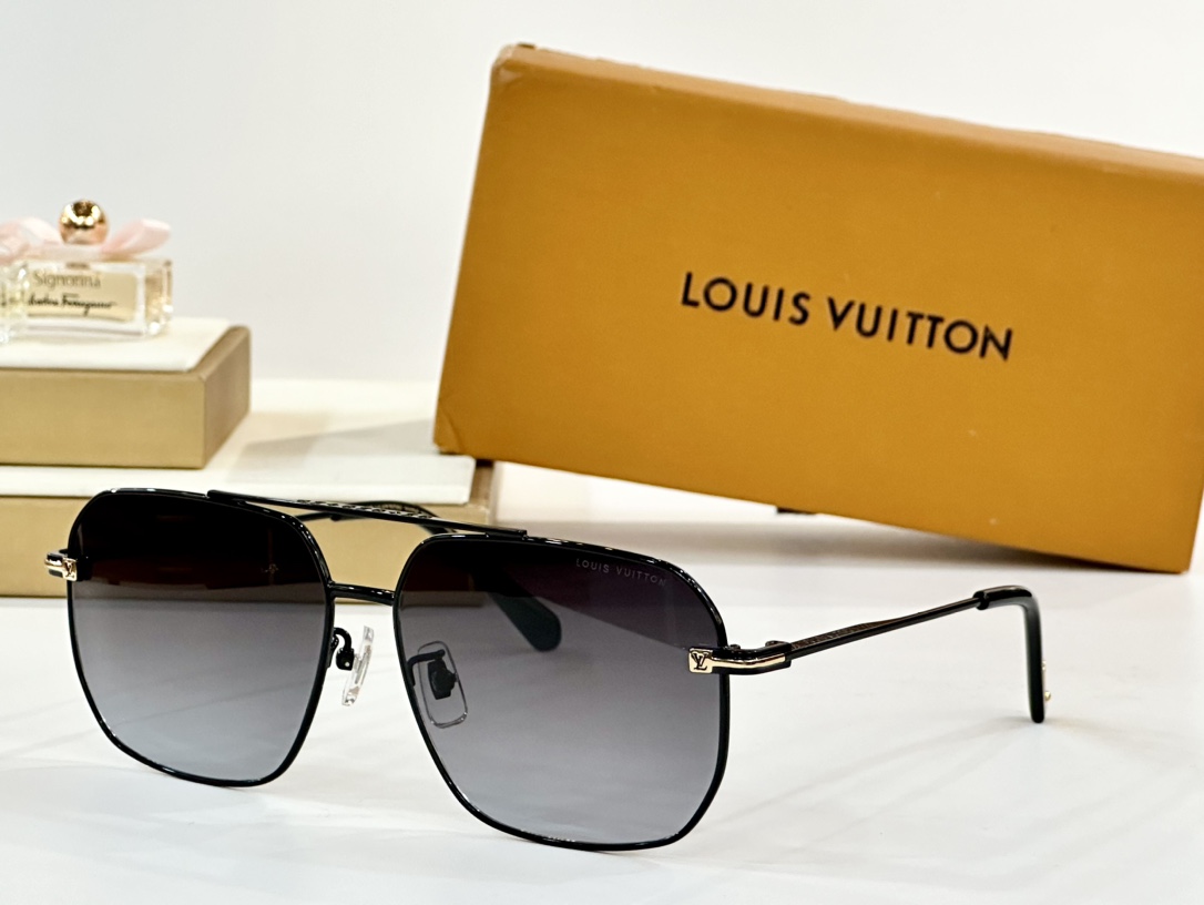  LOUIS VUITTON
MOD：Z1309
Size：61口13-145
