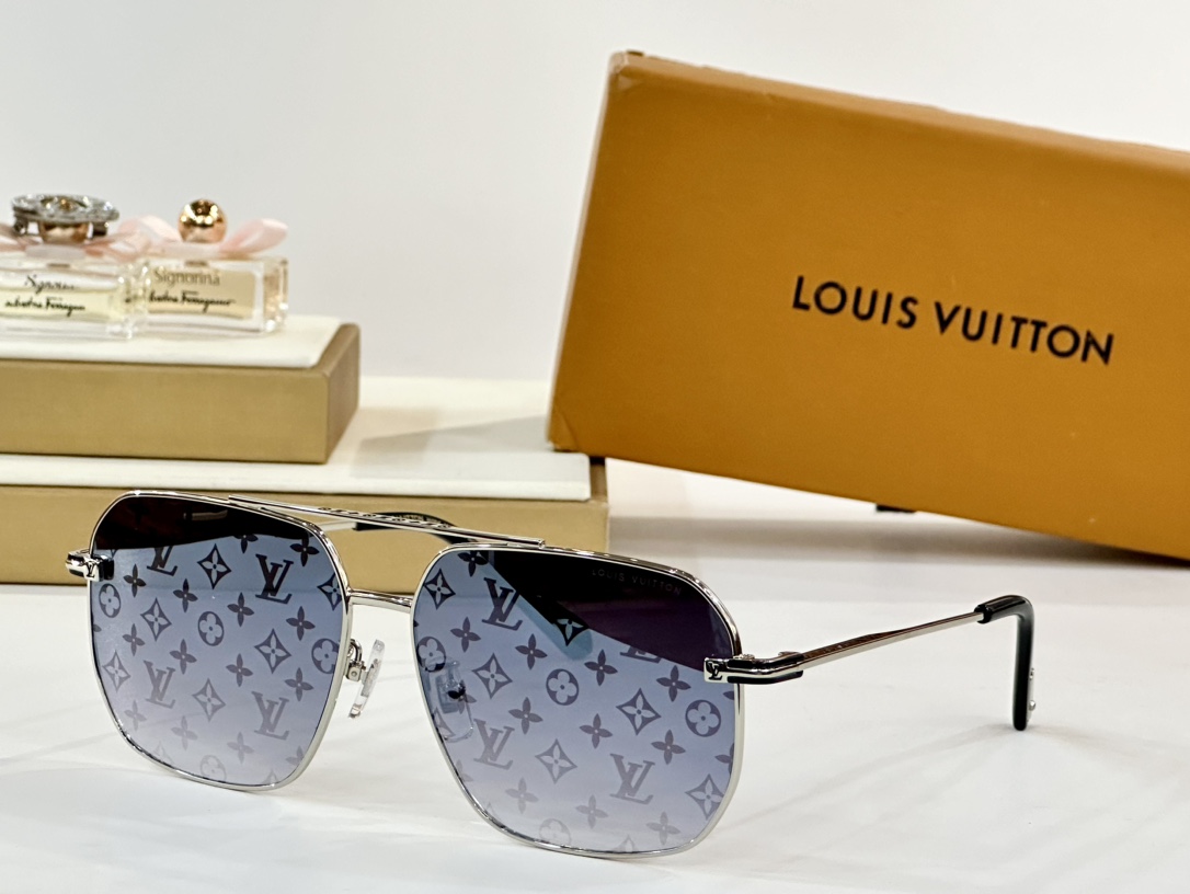  LOUIS VUITTON
MOD：Z1309
Size：61口13-145
