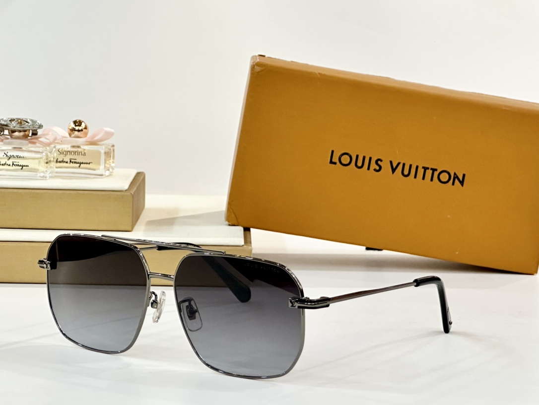  LOUIS VUITTON
MOD：Z1309
Size：61口13-145
