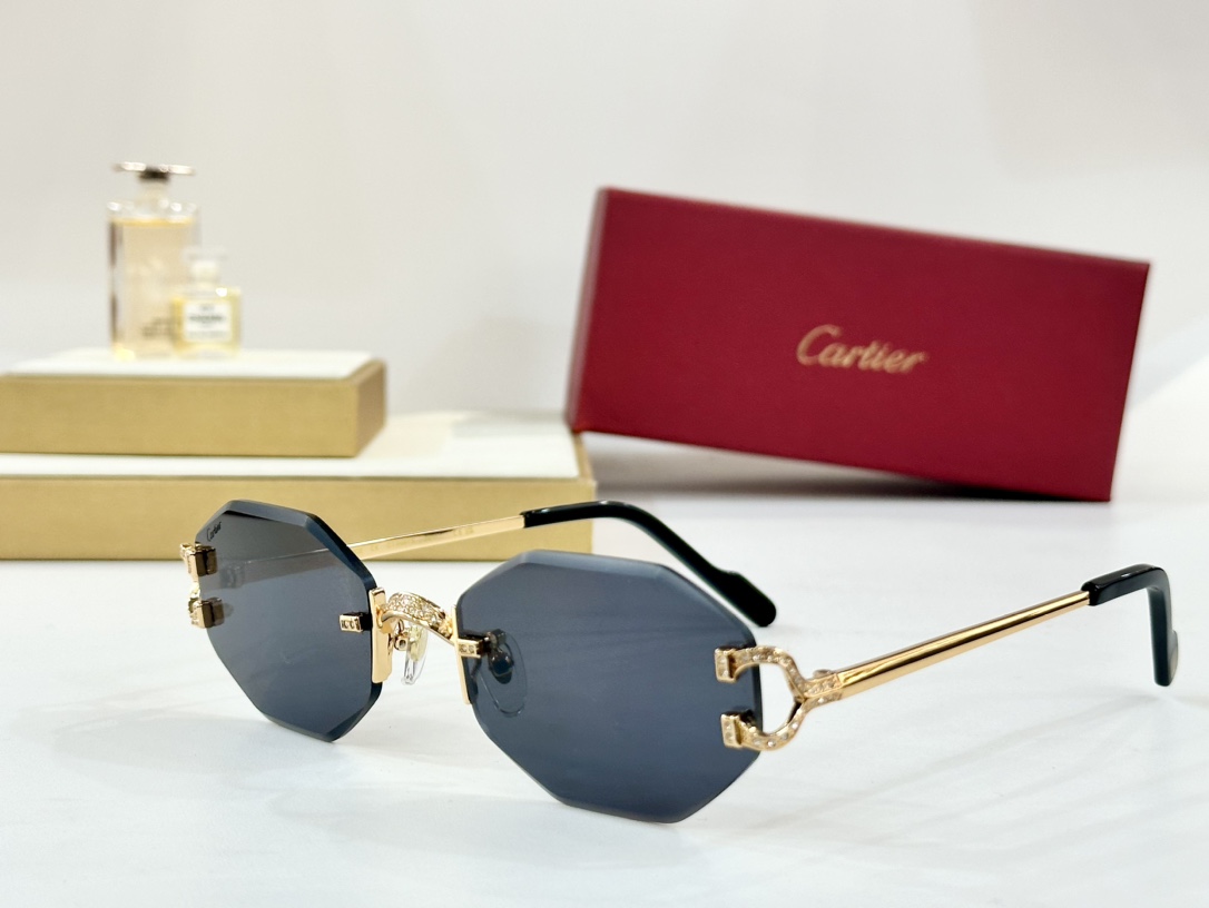  Cartie*
Mod：CT0581O
Size：142
