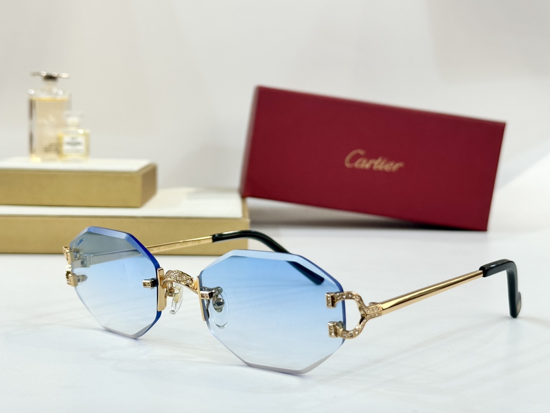  Cartie*
Mod：CT0581O
Size：142
