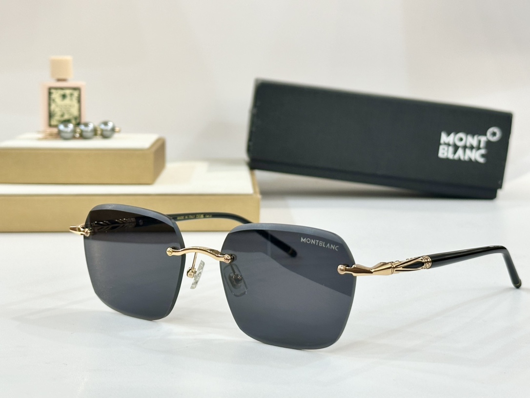  MONT BLANC
M OD：MB0705S
Size：56口18 145

