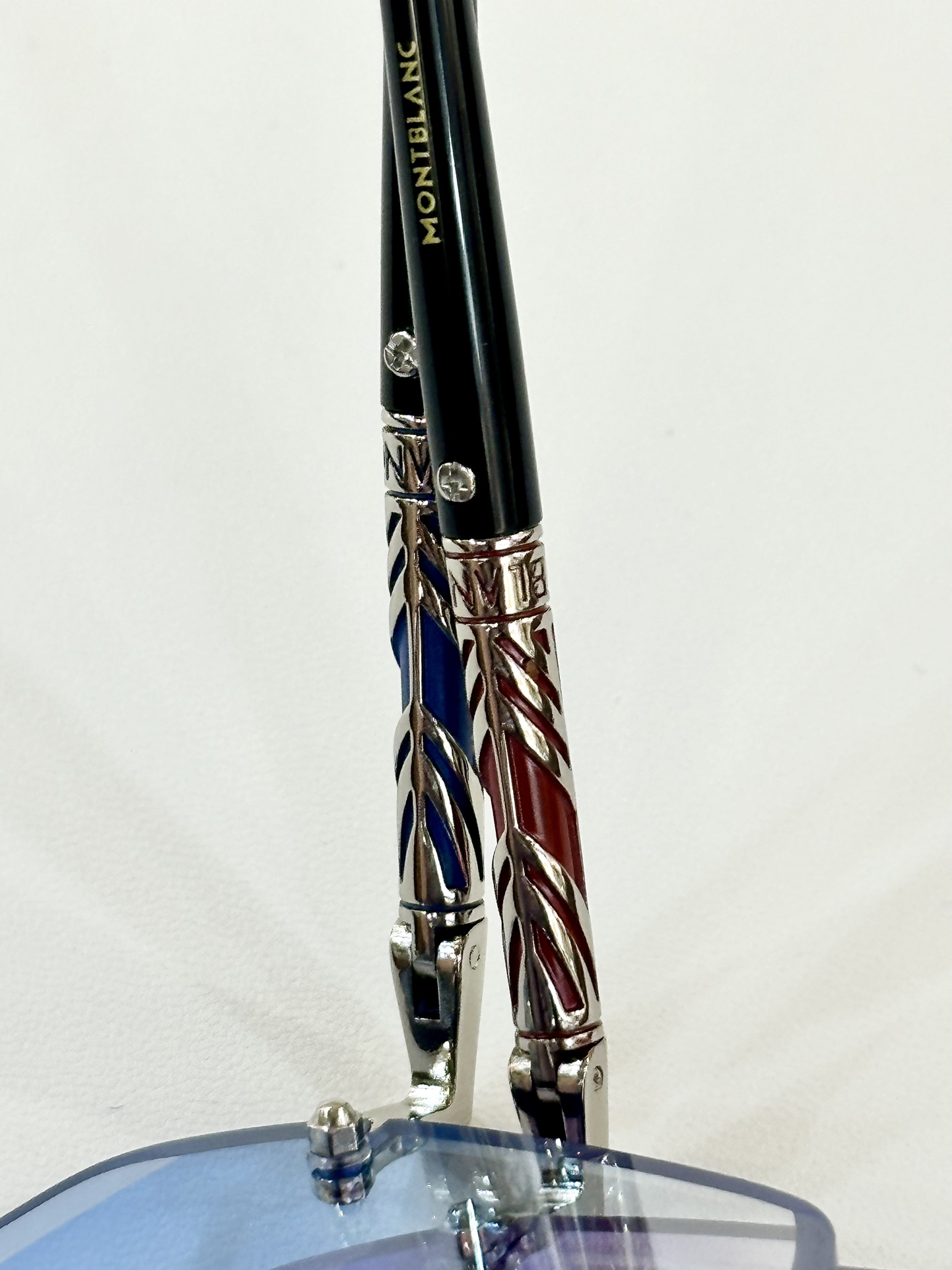  MONT BLANC
M OD：MB0705S
Size：56口18 145
