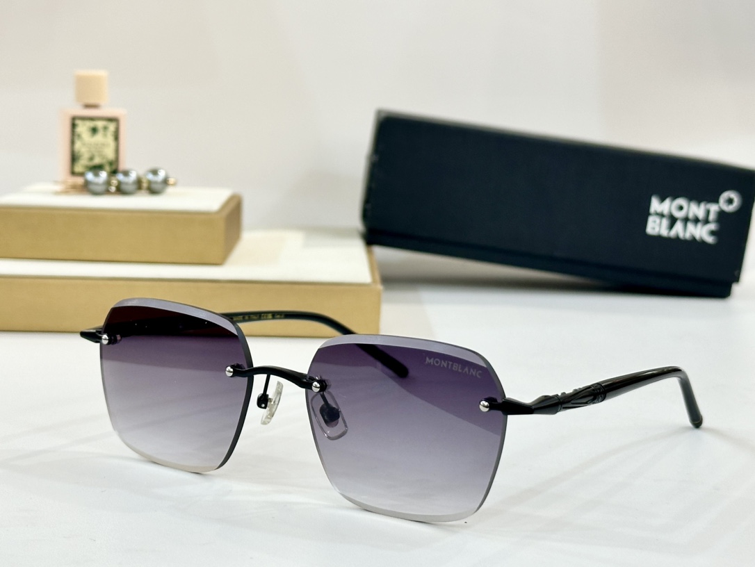  MONT BLANC
M OD：MB0705S
Size：56口18 145
