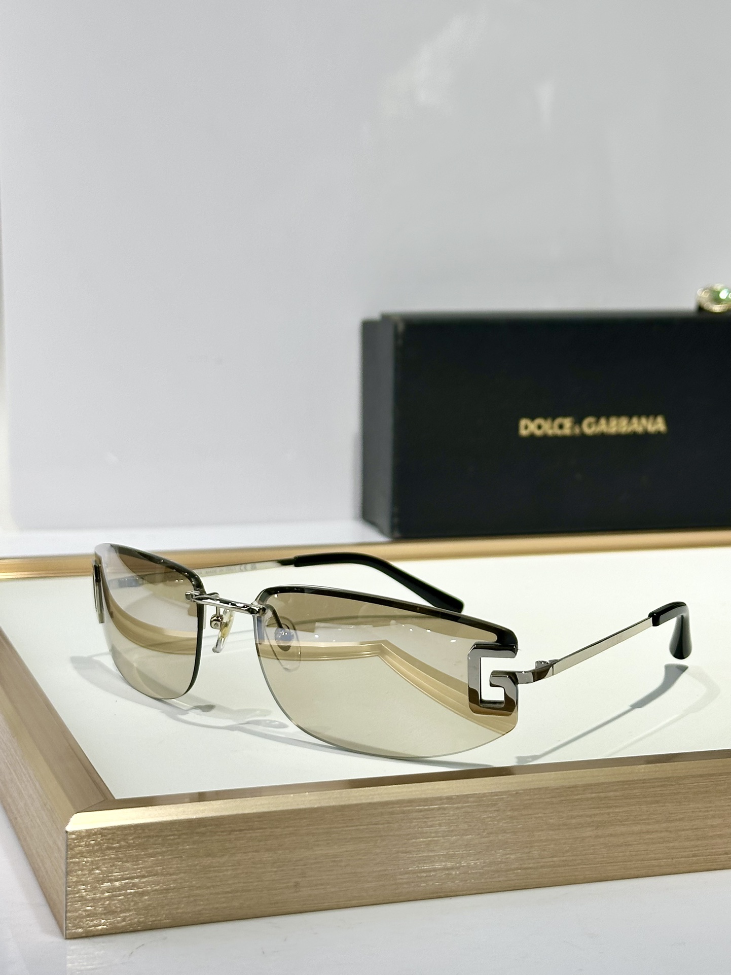  DOLCE&GABBANA
MODELDG468S
SIZE：69口15-120
