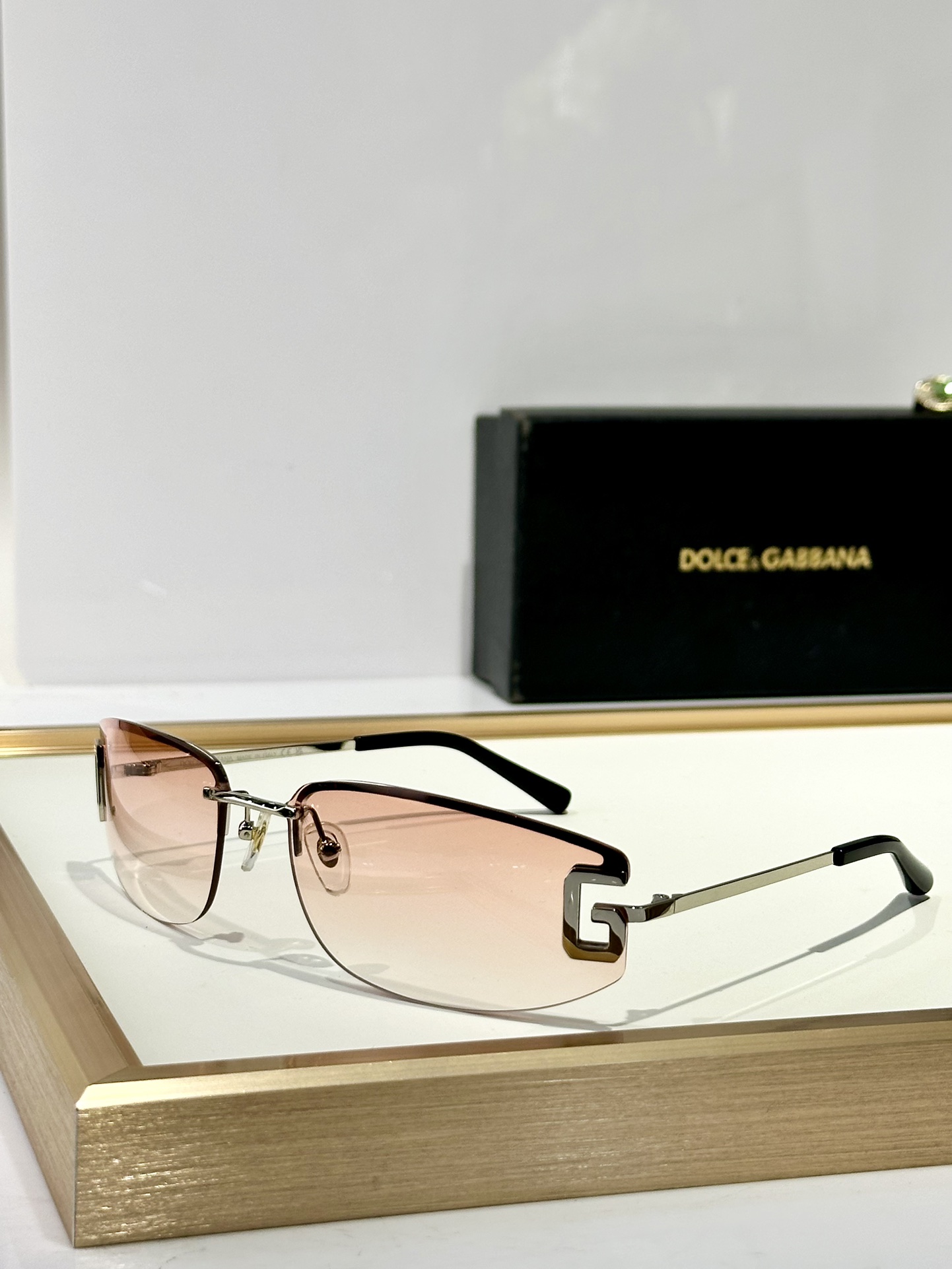  DOLCE&GABBANA
MODELDG468S
SIZE：69口15-120
