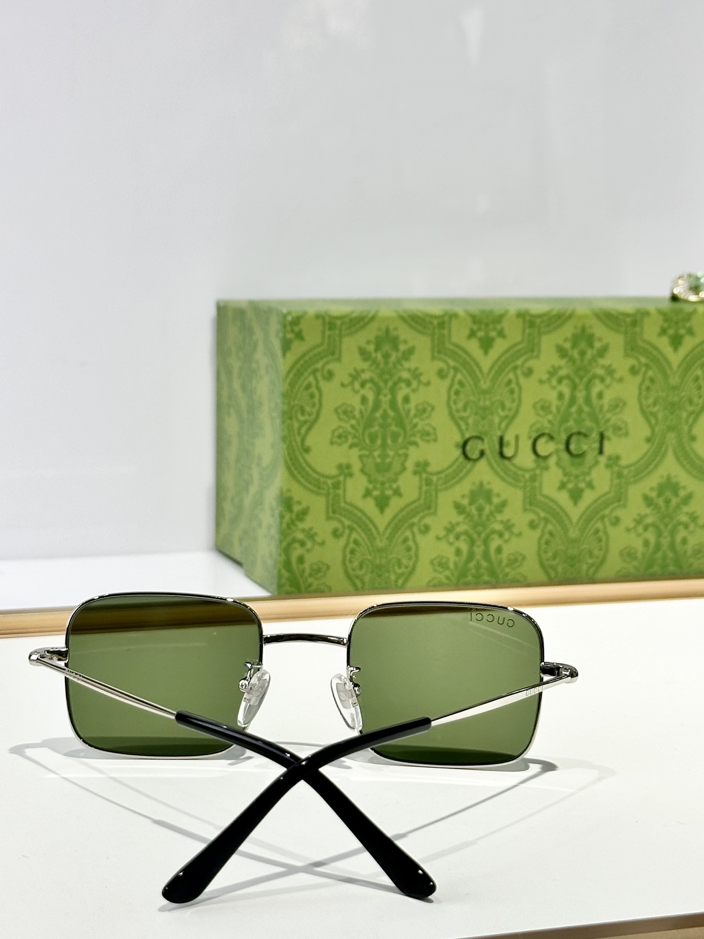  GUCCI
MODEL：GG1813S
SIZE：46口26-140
