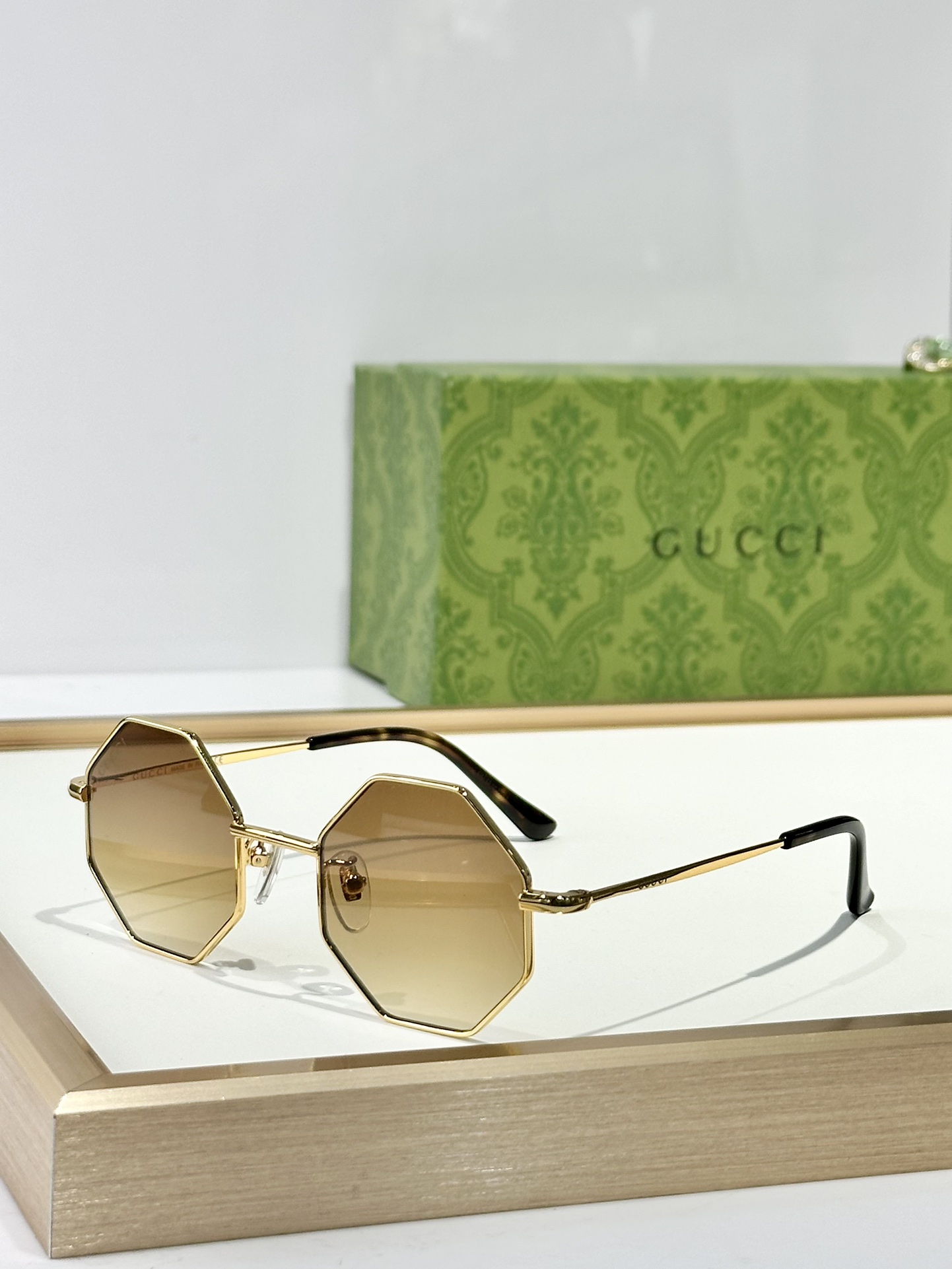 GUCCI
MODEL：GG1814S
SIZE：43口23-140

